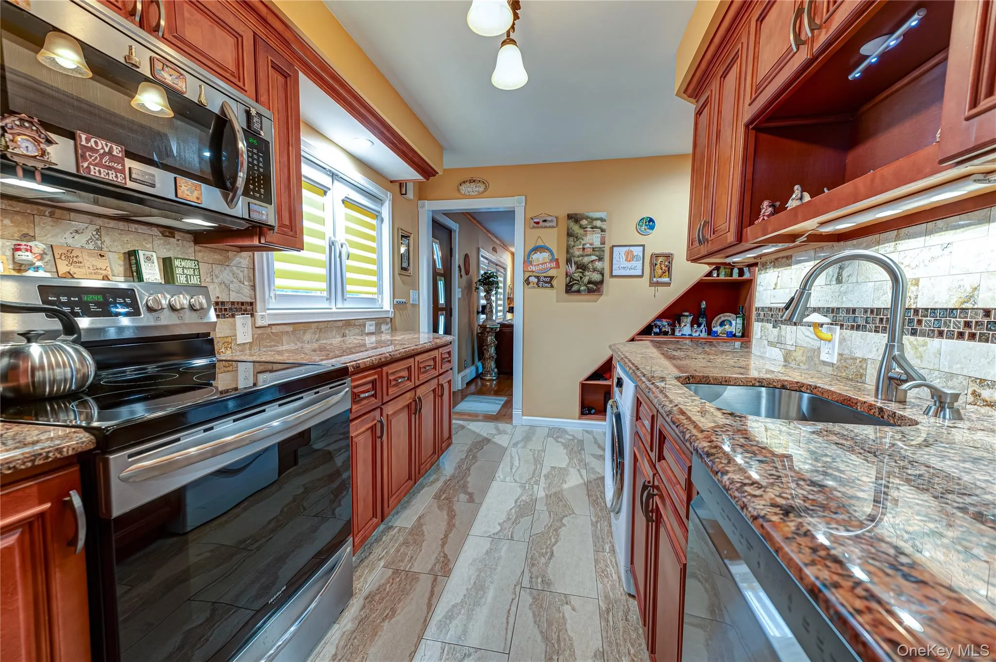 10 William Street, Babylon, NY, 2 Bedrooms Bedrooms, 6 Rooms Rooms,2 BathroomsBathrooms,Residential,For Rent,William,0,1062678 10 William Street, Babylon, NY, 2 Bedrooms Bedrooms, 6 Rooms Rooms,2 BathroomsBathrooms,Residential,For Rent,William,0,1062678
