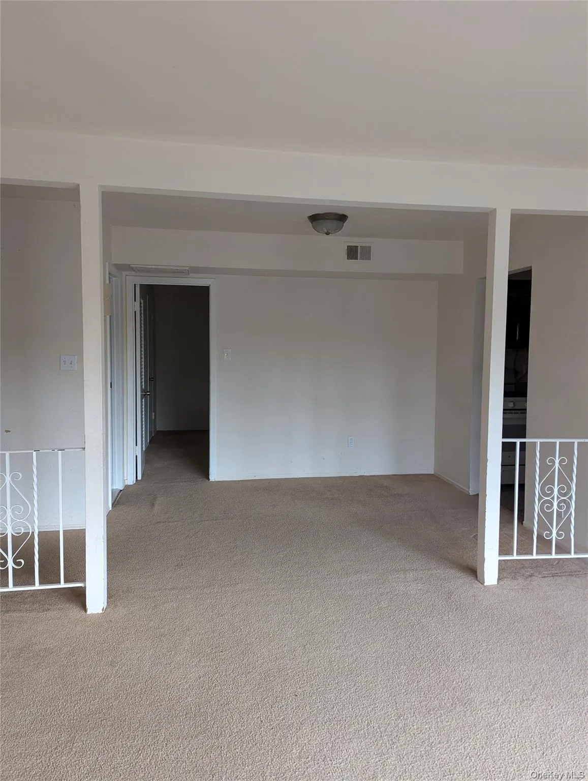 62 Baily Court, Brookhaven, NY, 1 Bedroom Bedrooms, 4 Rooms Rooms,1 BathroomBathrooms,Residential,For Rent,Baily,0,1062681 62 Baily Court, Brookhaven, NY, 1 Bedroom Bedrooms, 4 Rooms Rooms,1 BathroomBathrooms,Residential,For Rent,Baily,0,1062681