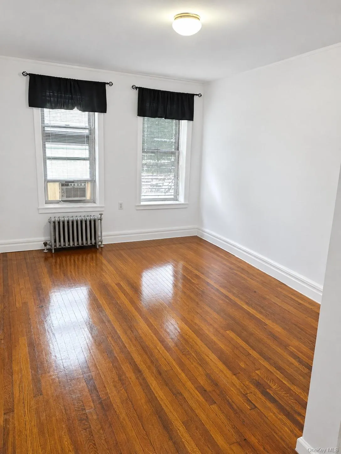 78-14 Austin Street, New York, NY, 3 Bedroom Bedrooms, 5 Room Rooms,1 BathroomBathrooms,Residential Lease,For Rent,Austin,0,1062687 78-14 Austin Street, New York, NY, 3 Bedroom Bedrooms, 5 Room Rooms,1 BathroomBathrooms,Residential Lease,For Rent,Austin,0,1062687