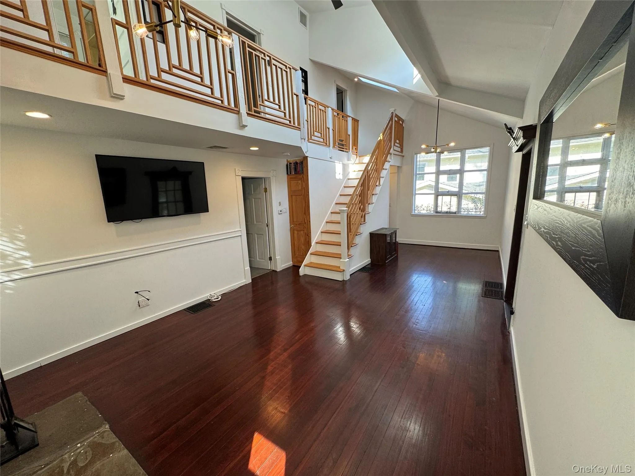 7 Warner Avenue, North Hempstead, NY, 3 Bedroom Bedrooms, 7 Room Rooms,1 BathroomBathrooms,Residential Lease,For Rent,Warner,0,1062692 7 Warner Avenue, North Hempstead, NY, 3 Bedroom Bedrooms, 7 Room Rooms,1 BathroomBathrooms,Residential Lease,For Rent,Warner,0,1062692