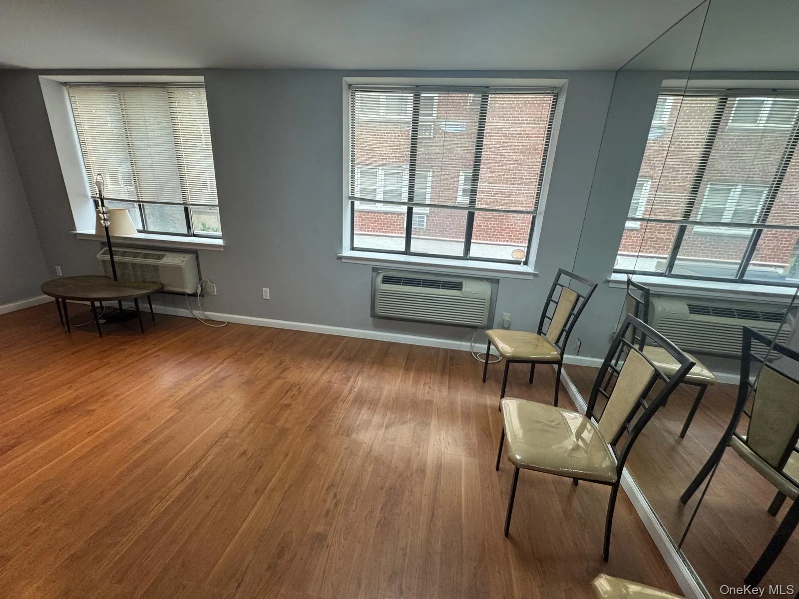 10 Canterbury Road, North Hempstead, NY, 1 Bedroom Bedrooms, 4 Rooms Rooms,1 BathroomBathrooms,Residential,For Rent,Canterbury,0,1062696 10 Canterbury Road, North Hempstead, NY, 1 Bedroom Bedrooms, 4 Rooms Rooms,1 BathroomBathrooms,Residential,For Rent,Canterbury,0,1062696