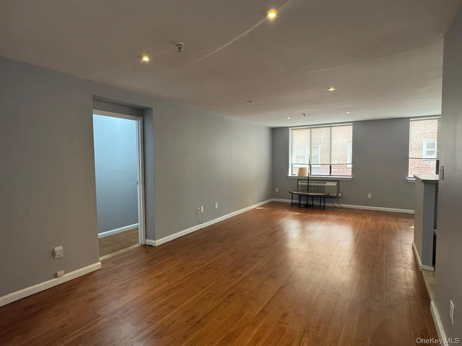 10 Canterbury Road, North Hempstead, NY, 1 Bedroom Bedrooms, 4 Rooms Rooms,1 BathroomBathrooms,Residential,For Rent,Canterbury,0,1062696 10 Canterbury Road, North Hempstead, NY, 1 Bedroom Bedrooms, 4 Rooms Rooms,1 BathroomBathrooms,Residential,For Rent,Canterbury,0,1062696