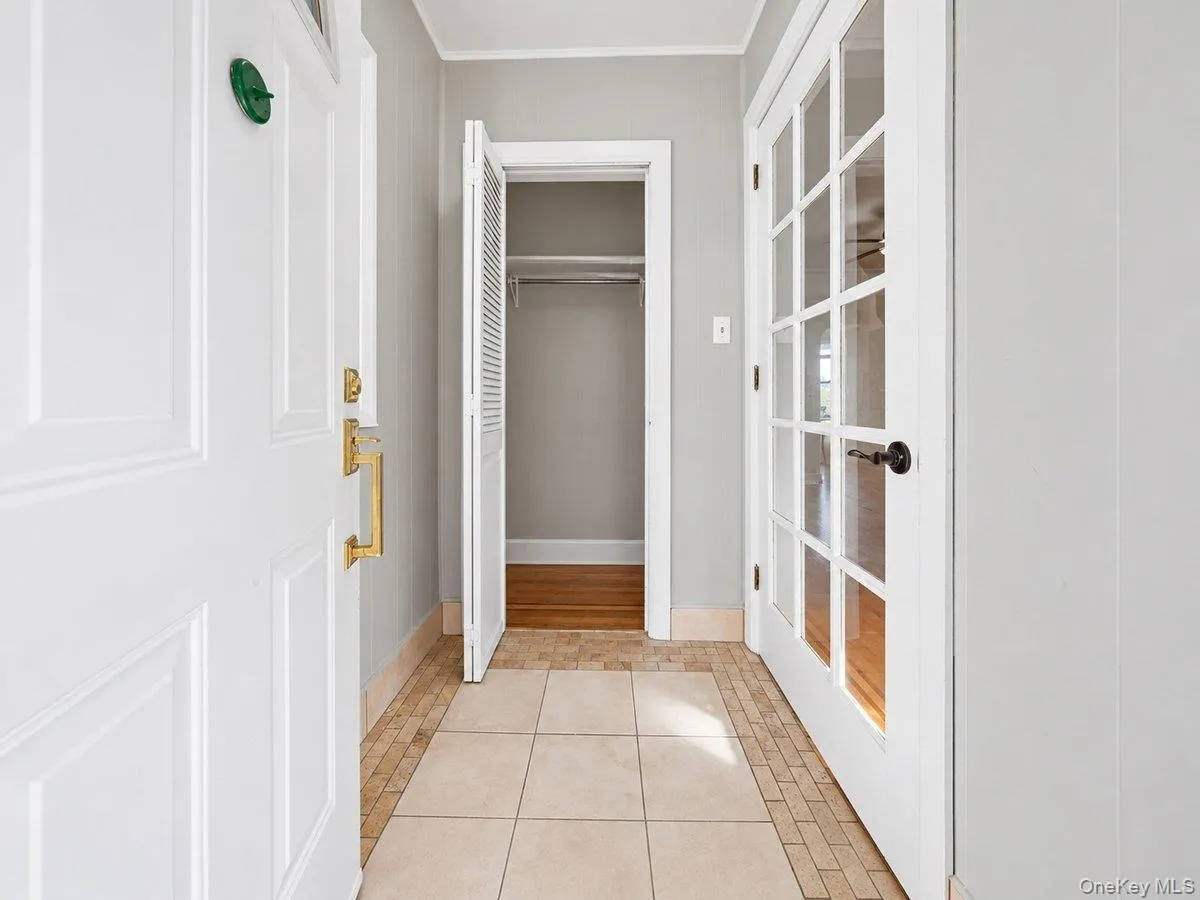 221 Edgewood Avenue, Yonkers, NY, 3 Bedrooms Bedrooms, 10 Rooms Rooms,3 BathroomsBathrooms,Residential,For Rent,Edgewood,0,1062709 221 Edgewood Avenue, Yonkers, NY, 3 Bedrooms Bedrooms, 10 Rooms Rooms,3 BathroomsBathrooms,Residential,For Rent,Edgewood,0,1062709