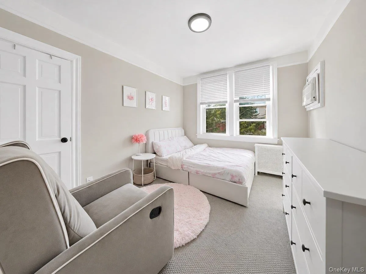 221 Edgewood Avenue, Yonkers, NY, 3 Bedrooms Bedrooms, 10 Rooms Rooms,3 BathroomsBathrooms,Residential,For Rent,Edgewood,0,1062709 221 Edgewood Avenue, Yonkers, NY, 3 Bedrooms Bedrooms, 10 Rooms Rooms,3 BathroomsBathrooms,Residential,For Rent,Edgewood,0,1062709