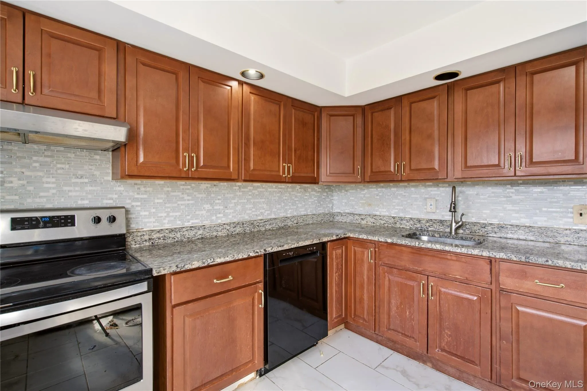 171 Oakfield Avenue, Huntington, NY, 4 Bedroom Bedrooms, 10 Room Rooms,2 BathroomBathrooms,Residential Lease,For Rent,Oakfield,0,1062710 171 Oakfield Avenue, Huntington, NY, 4 Bedroom Bedrooms, 10 Room Rooms,2 BathroomBathrooms,Residential Lease,For Rent,Oakfield,0,1062710