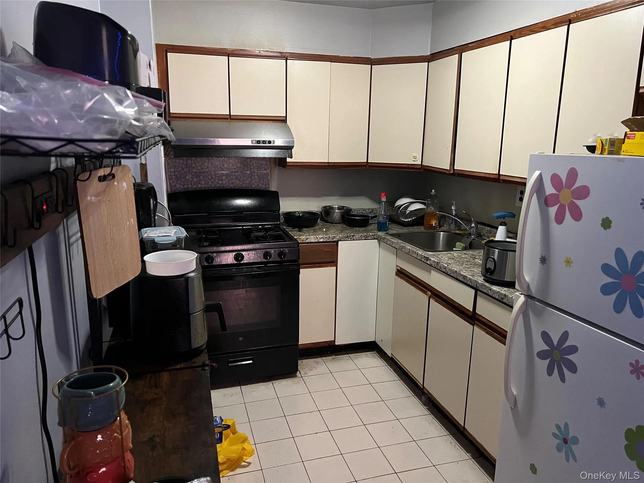 69-16 38 Avenue, New York, NY, 4 Bedroom Bedrooms, 8 Room Rooms,2 BathroomBathrooms,Residential Lease,For Rent,38,0,1062713 69-16 38 Avenue, New York, NY, 4 Bedroom Bedrooms, 8 Room Rooms,2 BathroomBathrooms,Residential Lease,For Rent,38,0,1062713
