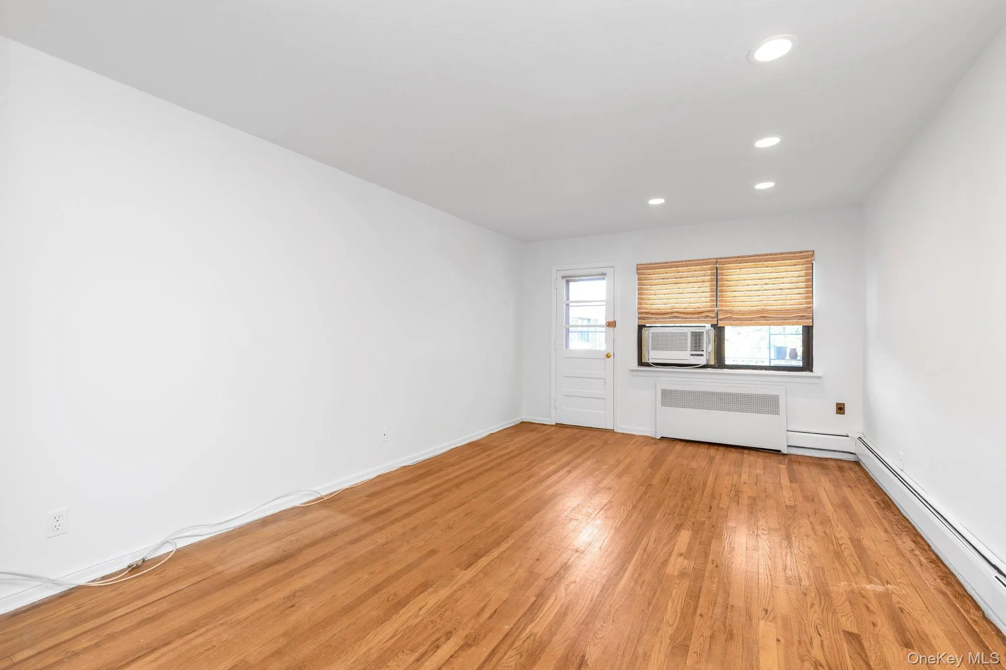 1197 broadway, Hempstead, NY, 2 Bedroom Bedrooms, 5 Room Rooms,1 BathroomBathrooms,Residential Lease,For Rent,broadway,0,1062718 1197 broadway, Hempstead, NY, 2 Bedroom Bedrooms, 5 Room Rooms,1 BathroomBathrooms,Residential Lease,For Rent,broadway,0,1062718