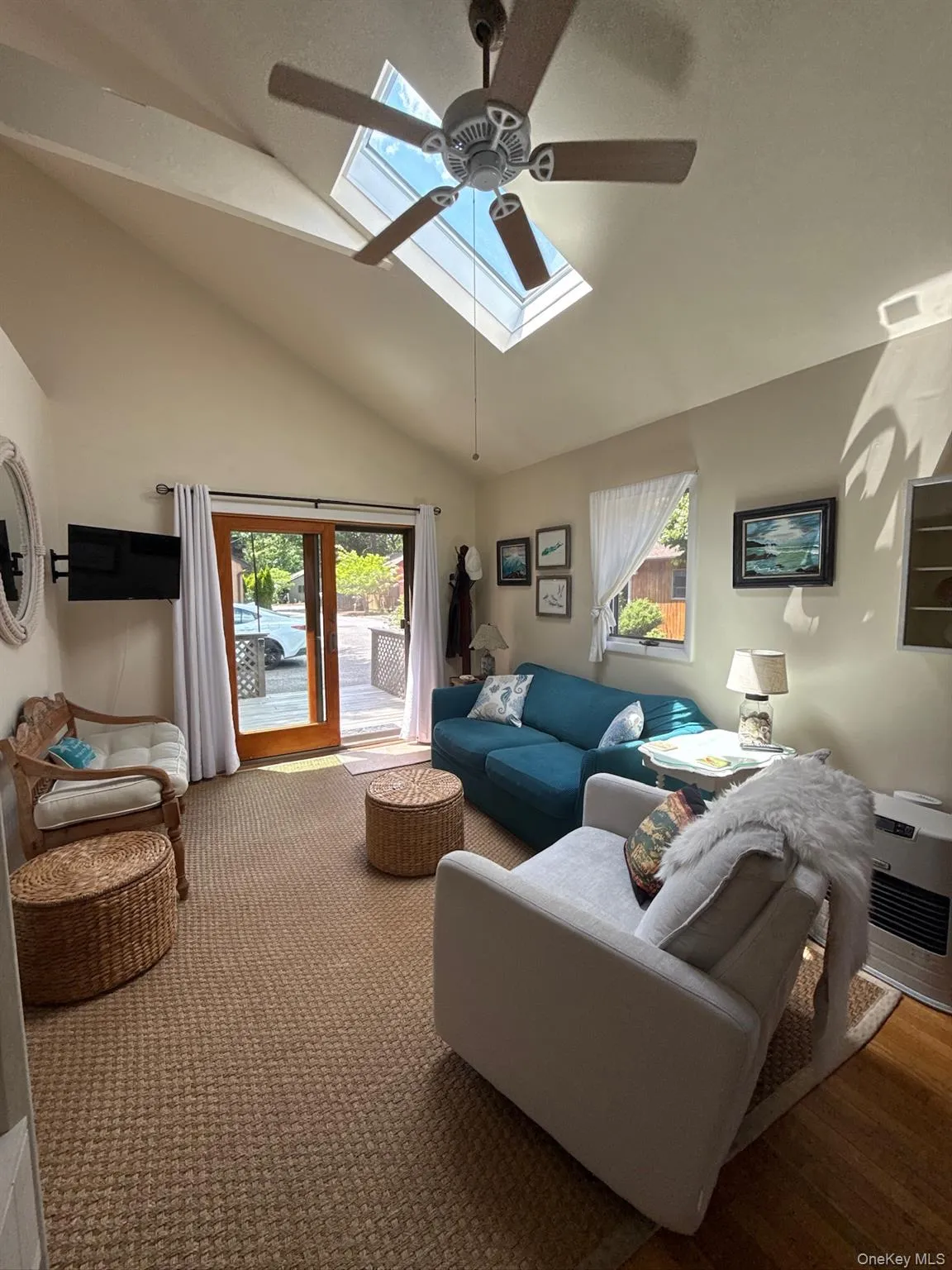 126 Lynn Avenue, Southampton, NY, 2 Bedrooms Bedrooms, 4 Rooms Rooms,1 BathroomBathrooms,Residential Lease,For Rent,Lynn,0,1062721 126 Lynn Avenue, Southampton, NY, 2 Bedrooms Bedrooms, 4 Rooms Rooms,1 BathroomBathrooms,Residential Lease,For Rent,Lynn,0,1062721