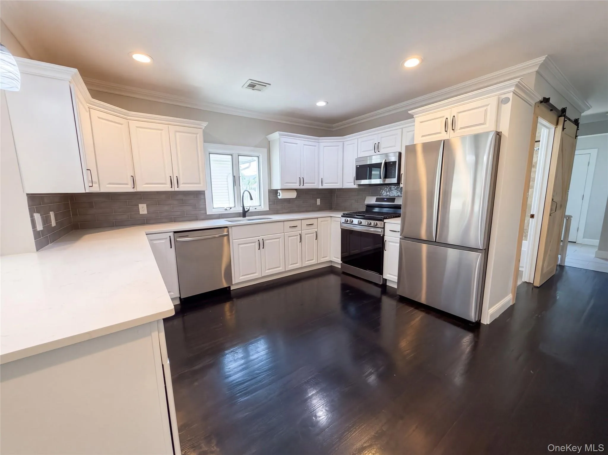 116 Clinton Avenue, Islip, NY, 4 Bedrooms Bedrooms, 11 Rooms Rooms,2 BathroomsBathrooms,Residential,For Rent,Clinton,0,1062728 116 Clinton Avenue, Islip, NY, 4 Bedrooms Bedrooms, 11 Rooms Rooms,2 BathroomsBathrooms,Residential,For Rent,Clinton,0,1062728