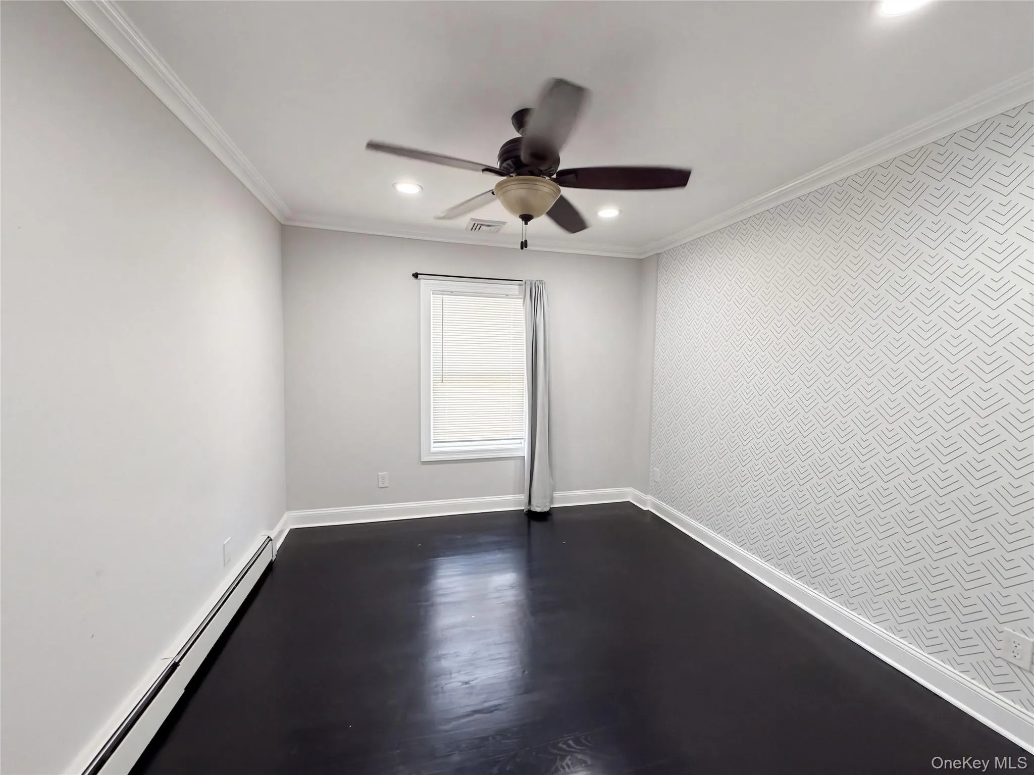 116 Clinton Avenue, Islip, NY, 4 Bedrooms Bedrooms, 11 Rooms Rooms,2 BathroomsBathrooms,Residential,For Rent,Clinton,0,1062728 116 Clinton Avenue, Islip, NY, 4 Bedrooms Bedrooms, 11 Rooms Rooms,2 BathroomsBathrooms,Residential,For Rent,Clinton,0,1062728