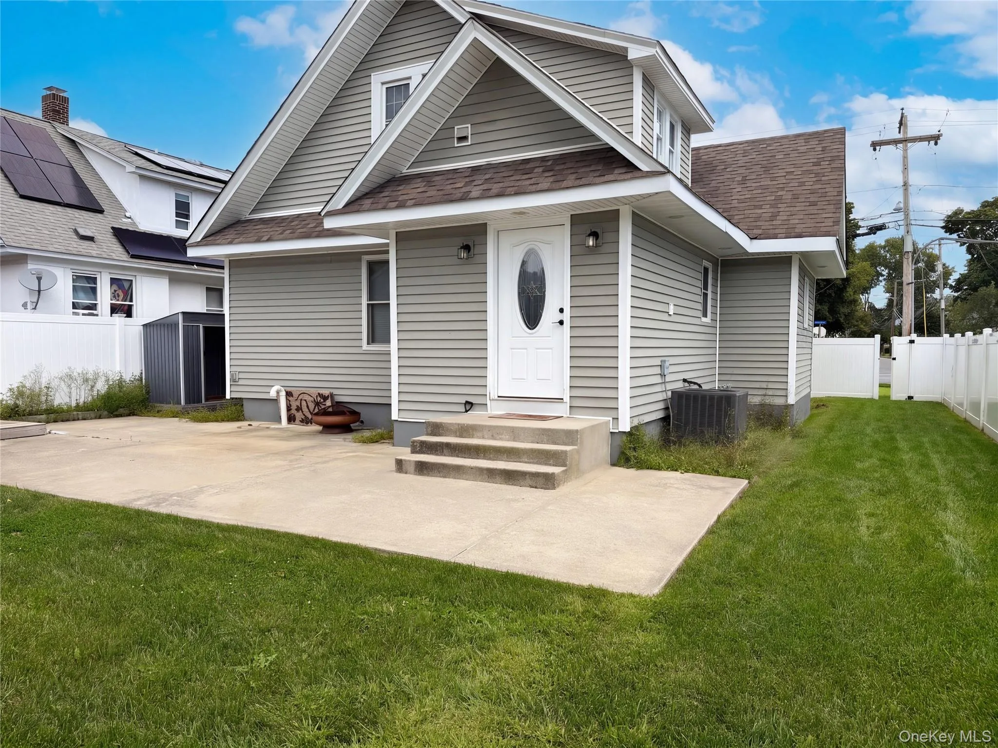 116 Clinton Avenue, Islip, NY, 4 Bedrooms Bedrooms, 11 Rooms Rooms,2 BathroomsBathrooms,Residential,For Rent,Clinton,0,1062728 116 Clinton Avenue, Islip, NY, 4 Bedrooms Bedrooms, 11 Rooms Rooms,2 BathroomsBathrooms,Residential,For Rent,Clinton,0,1062728