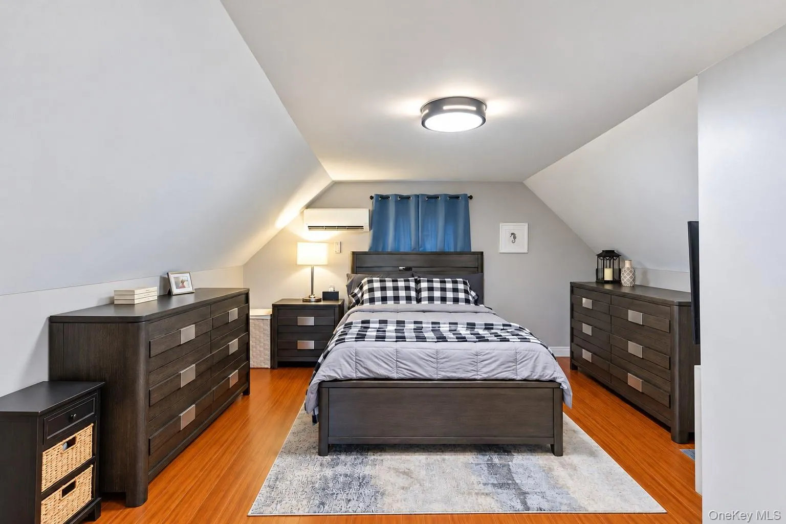 2313 Jefferson Street, Hempstead, NY, 3 Bedrooms Bedrooms, 6 Rooms Rooms,1 BathroomBathrooms,Residential,For Rent,Jefferson,0,1062752 2313 Jefferson Street, Hempstead, NY, 3 Bedrooms Bedrooms, 6 Rooms Rooms,1 BathroomBathrooms,Residential,For Rent,Jefferson,0,1062752