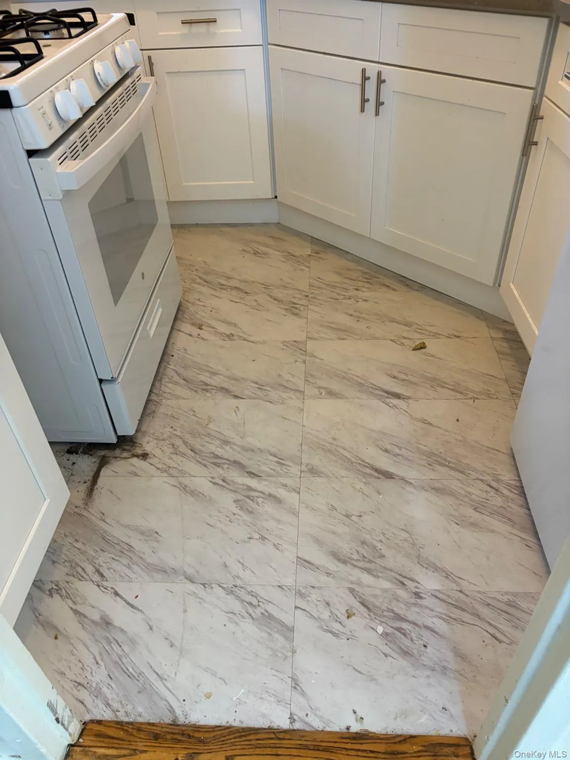 24 Metropolitan Oval, New York, NY, 1 Bedroom Bedrooms, 3 Rooms Rooms,1 BathroomBathrooms,Residential,For Rent,Metropolitan,0,1062768 24 Metropolitan Oval, New York, NY, 1 Bedroom Bedrooms, 3 Rooms Rooms,1 BathroomBathrooms,Residential,For Rent,Metropolitan,0,1062768