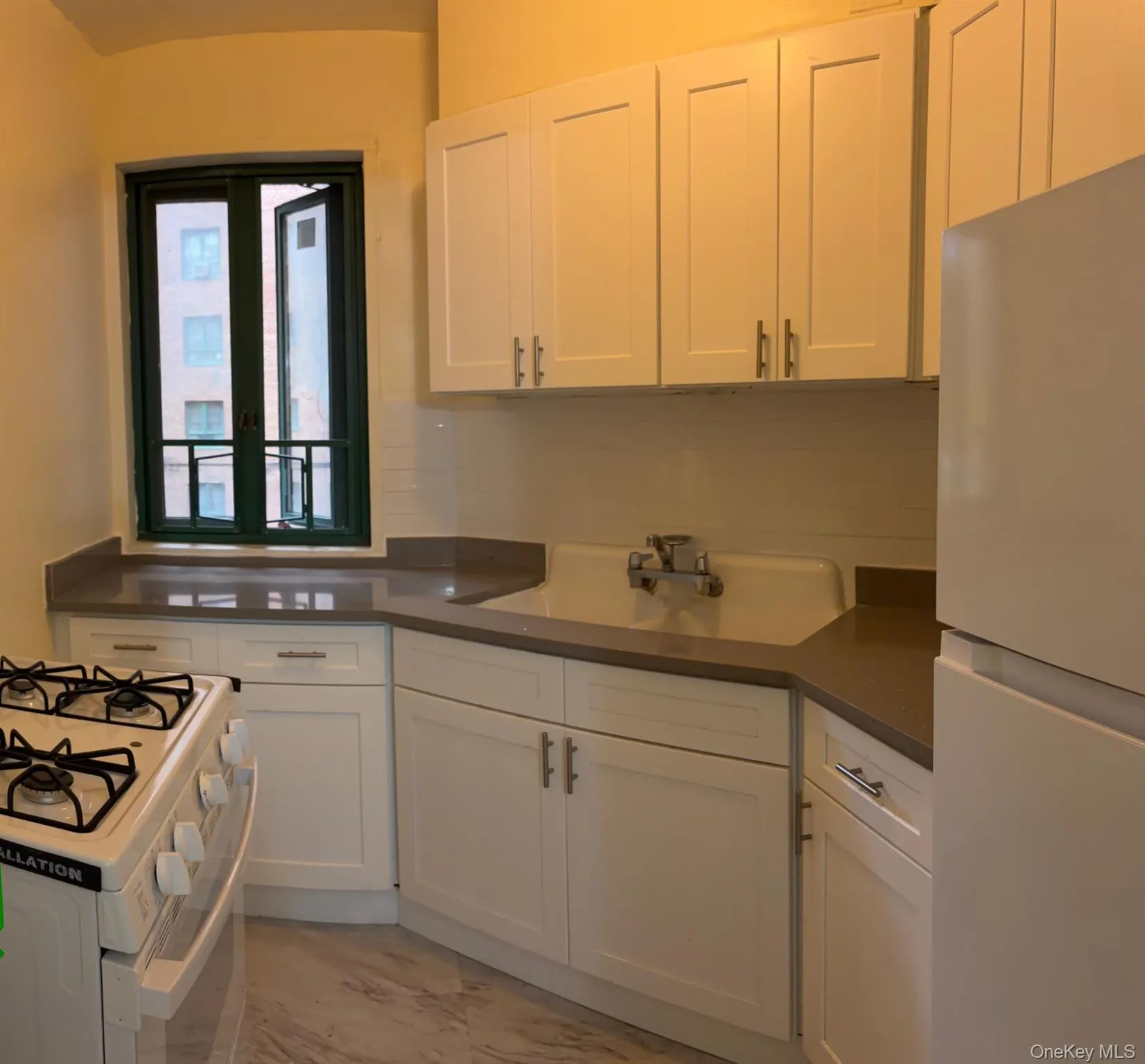 24 Metropolitan Oval, New York, NY, 1 Bedroom Bedrooms, 3 Rooms Rooms,1 BathroomBathrooms,Residential,For Rent,Metropolitan,0,1062768 24 Metropolitan Oval, New York, NY, 1 Bedroom Bedrooms, 3 Rooms Rooms,1 BathroomBathrooms,Residential,For Rent,Metropolitan,0,1062768
