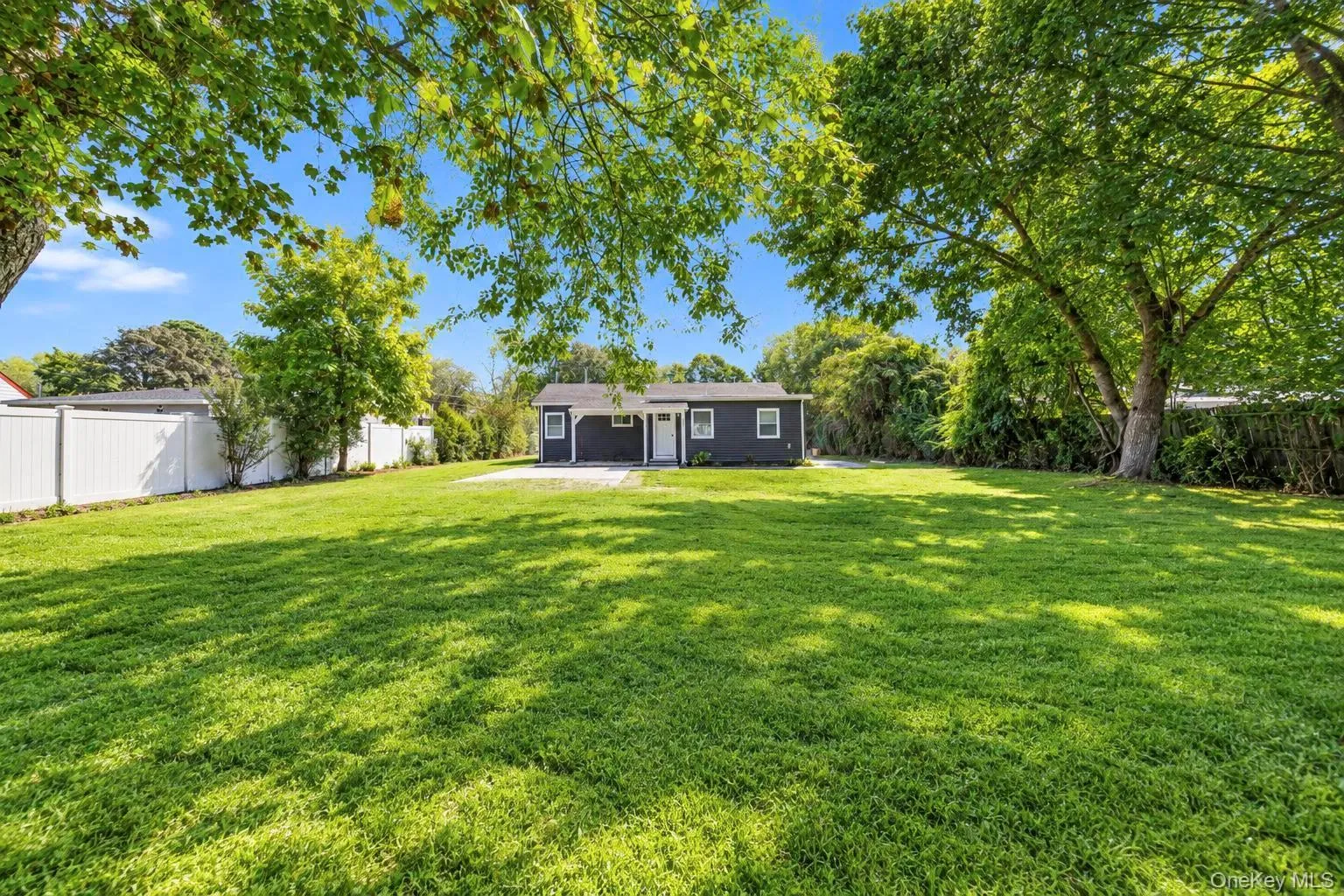 13 Patton Street, Islip, NY, 4 Bedrooms Bedrooms, 7 Rooms Rooms,2 BathroomsBathrooms,Residential,For Rent,Patton,0,1062773 13 Patton Street, Islip, NY, 4 Bedrooms Bedrooms, 7 Rooms Rooms,2 BathroomsBathrooms,Residential,For Rent,Patton,0,1062773