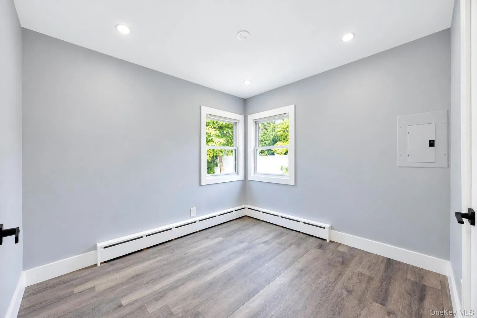 13 Patton Street, Islip, NY, 4 Bedrooms Bedrooms, 7 Rooms Rooms,2 BathroomsBathrooms,Residential,For Rent,Patton,0,1062773 13 Patton Street, Islip, NY, 4 Bedrooms Bedrooms, 7 Rooms Rooms,2 BathroomsBathrooms,Residential,For Rent,Patton,0,1062773
