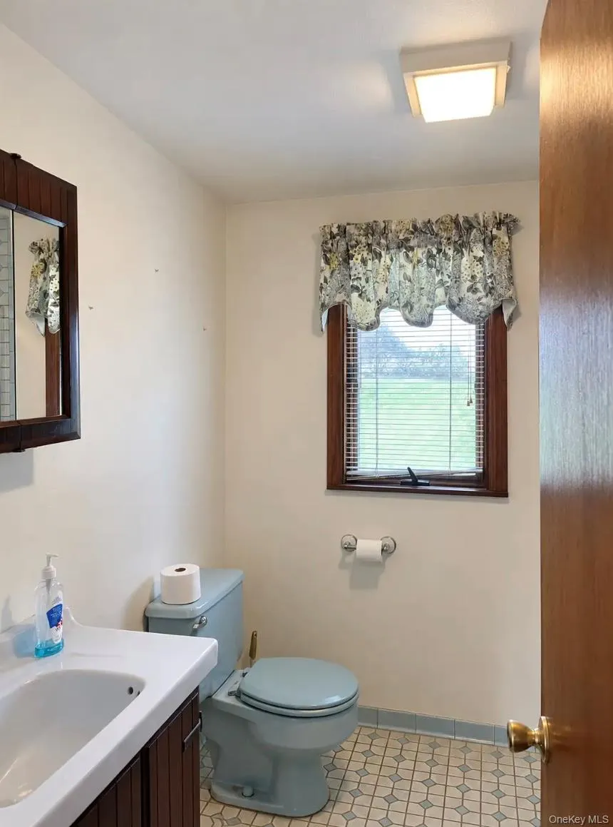 18 Westwood Drive, Newburgh (town), NY, 3 Bedrooms Bedrooms, 5 Rooms Rooms,1 BathroomBathrooms,Residential,For Rent,Westwood,0,1062776 18 Westwood Drive, Newburgh (town), NY, 3 Bedrooms Bedrooms, 5 Rooms Rooms,1 BathroomBathrooms,Residential,For Rent,Westwood,0,1062776