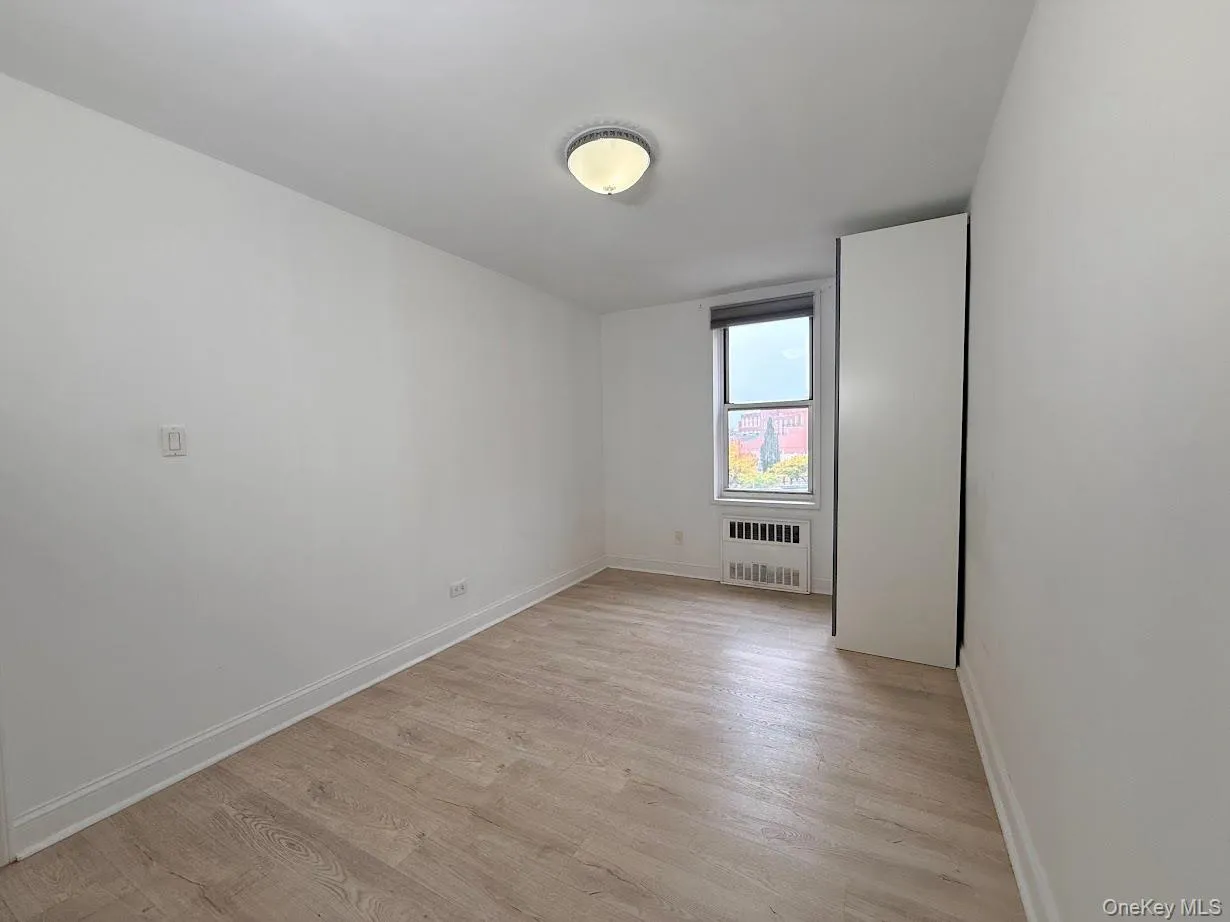 60-11 Broadway, New York, NY, 1 Bedroom Bedrooms, 3 Rooms Rooms,1 BathroomBathrooms,Residential,For Rent,Broadway,0,1062783 60-11 Broadway, New York, NY, 1 Bedroom Bedrooms, 3 Rooms Rooms,1 BathroomBathrooms,Residential,For Rent,Broadway,0,1062783