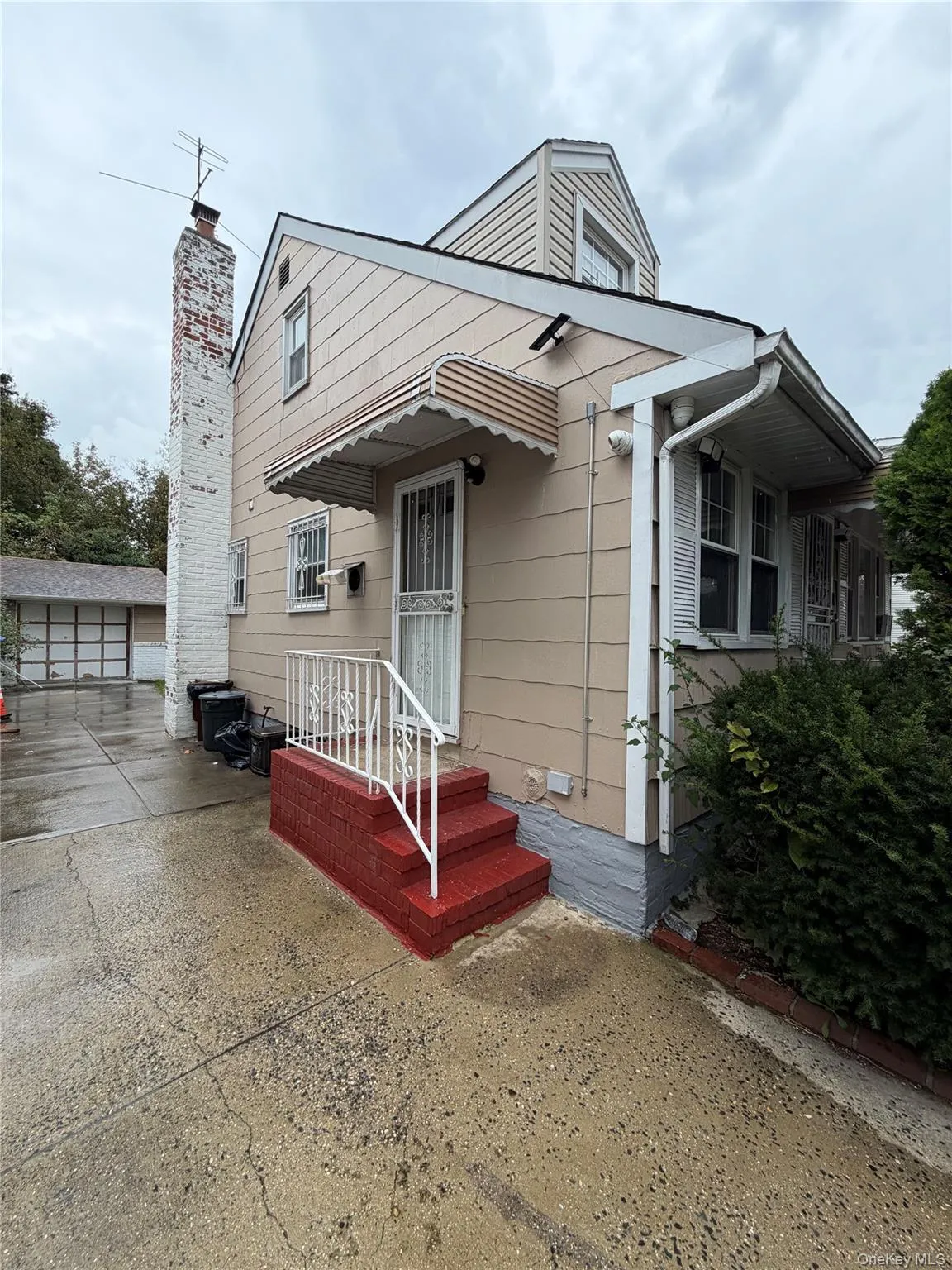 147-30 Huxley Street, New York, NY, 2 Bedroom Bedrooms, 5 Room Rooms,1 BathroomBathrooms,Residential Lease,For Rent,Huxley Street,0,1062820 147-30 Huxley Street, New York, NY, 2 Bedroom Bedrooms, 5 Room Rooms,1 BathroomBathrooms,Residential Lease,For Rent,Huxley Street,0,1062820