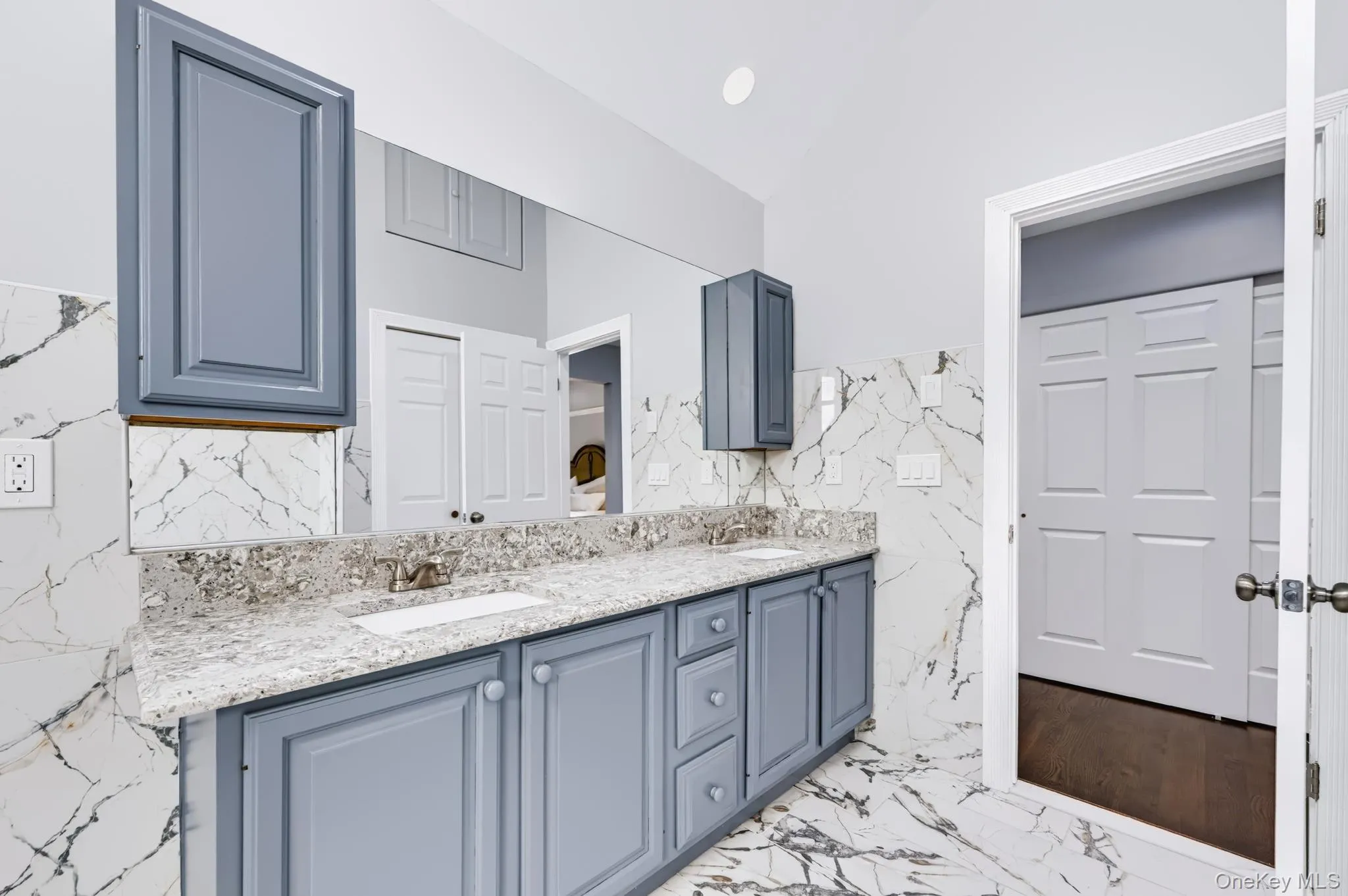 8 Brandon, Huntington, NY, 5 Bedrooms Bedrooms, 9 Rooms Rooms,2 BathroomsBathrooms,Residential,For Rent,Brandon,0,1062824 8 Brandon, Huntington, NY, 5 Bedrooms Bedrooms, 9 Rooms Rooms,2 BathroomsBathrooms,Residential,For Rent,Brandon,0,1062824