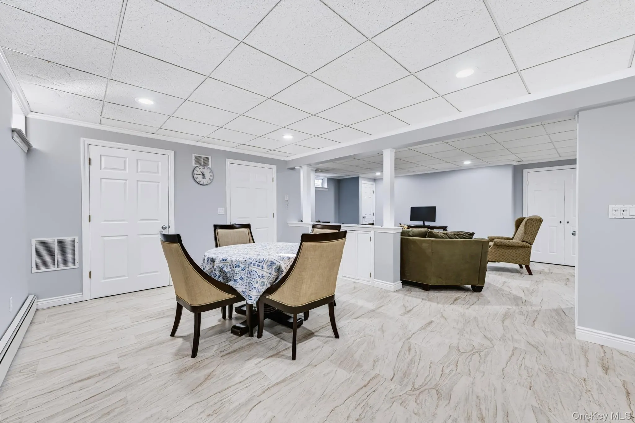 8 Brandon, Huntington, NY, 5 Bedrooms Bedrooms, 9 Rooms Rooms,2 BathroomsBathrooms,Residential,For Rent,Brandon,0,1062824 8 Brandon, Huntington, NY, 5 Bedrooms Bedrooms, 9 Rooms Rooms,2 BathroomsBathrooms,Residential,For Rent,Brandon,0,1062824