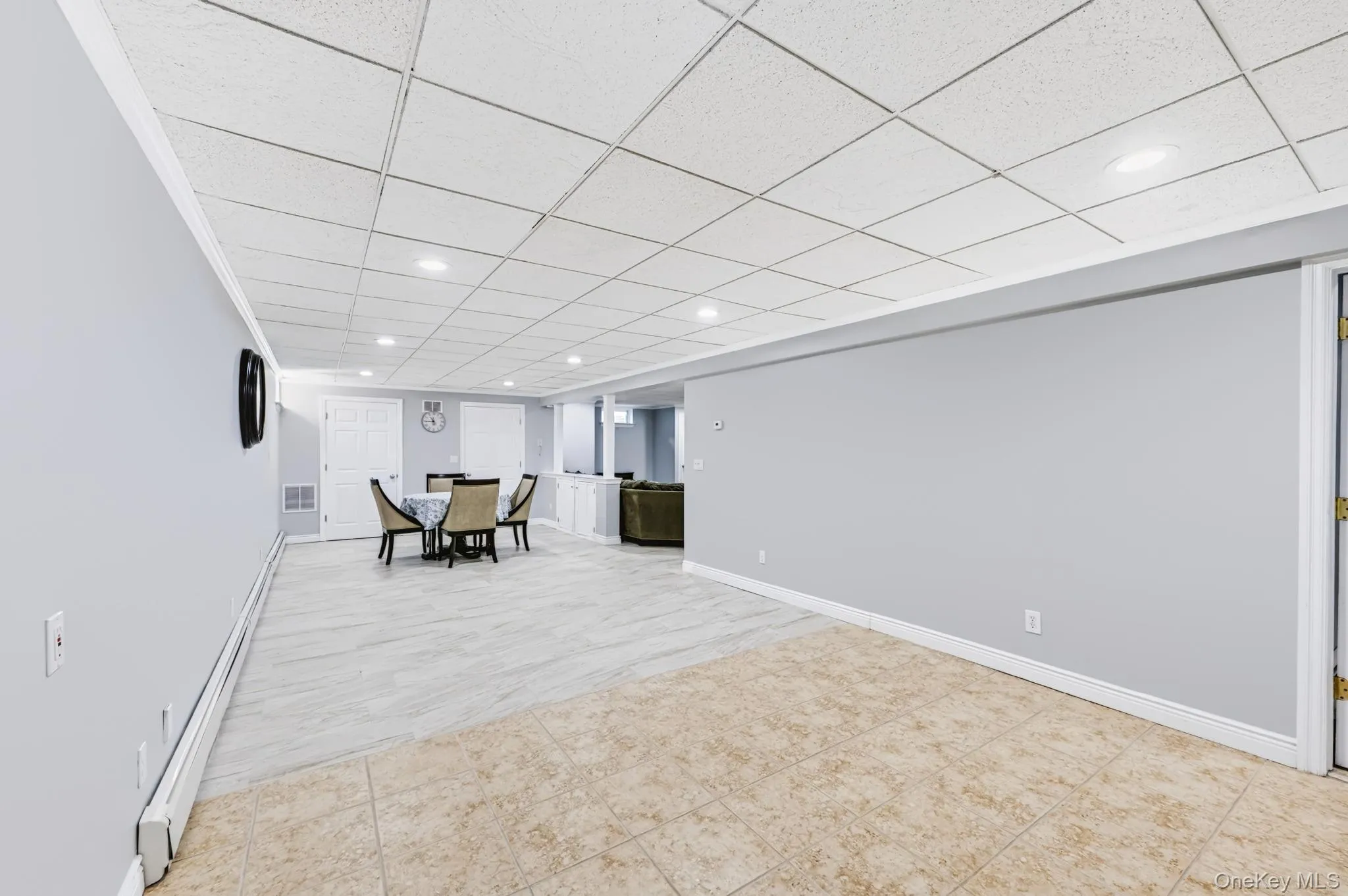 8 Brandon, Huntington, NY, 5 Bedrooms Bedrooms, 9 Rooms Rooms,2 BathroomsBathrooms,Residential,For Rent,Brandon,0,1062824 8 Brandon, Huntington, NY, 5 Bedrooms Bedrooms, 9 Rooms Rooms,2 BathroomsBathrooms,Residential,For Rent,Brandon,0,1062824