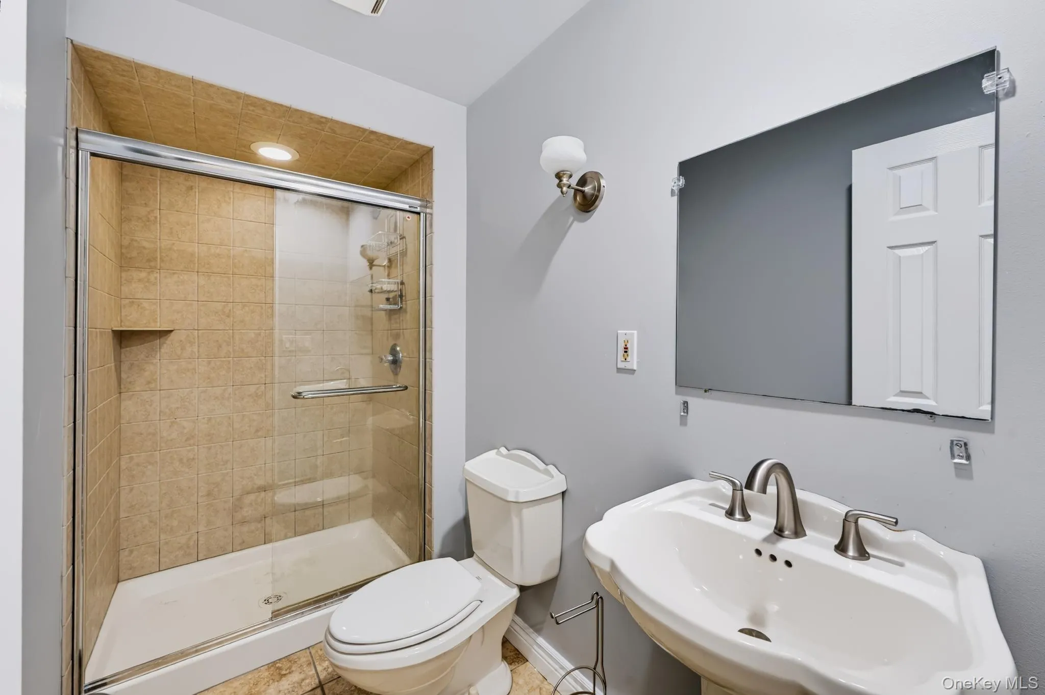 8 Brandon, Huntington, NY, 5 Bedrooms Bedrooms, 9 Rooms Rooms,2 BathroomsBathrooms,Residential,For Rent,Brandon,0,1062824 8 Brandon, Huntington, NY, 5 Bedrooms Bedrooms, 9 Rooms Rooms,2 BathroomsBathrooms,Residential,For Rent,Brandon,0,1062824
