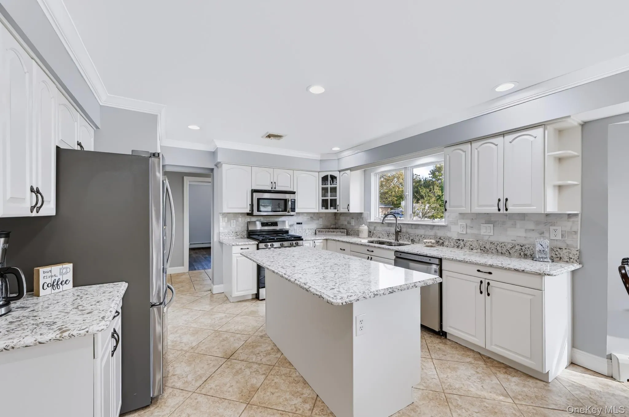 8 Brandon, Huntington, NY, 5 Bedrooms Bedrooms, 9 Rooms Rooms,2 BathroomsBathrooms,Residential,For Rent,Brandon,0,1062824 8 Brandon, Huntington, NY, 5 Bedrooms Bedrooms, 9 Rooms Rooms,2 BathroomsBathrooms,Residential,For Rent,Brandon,0,1062824