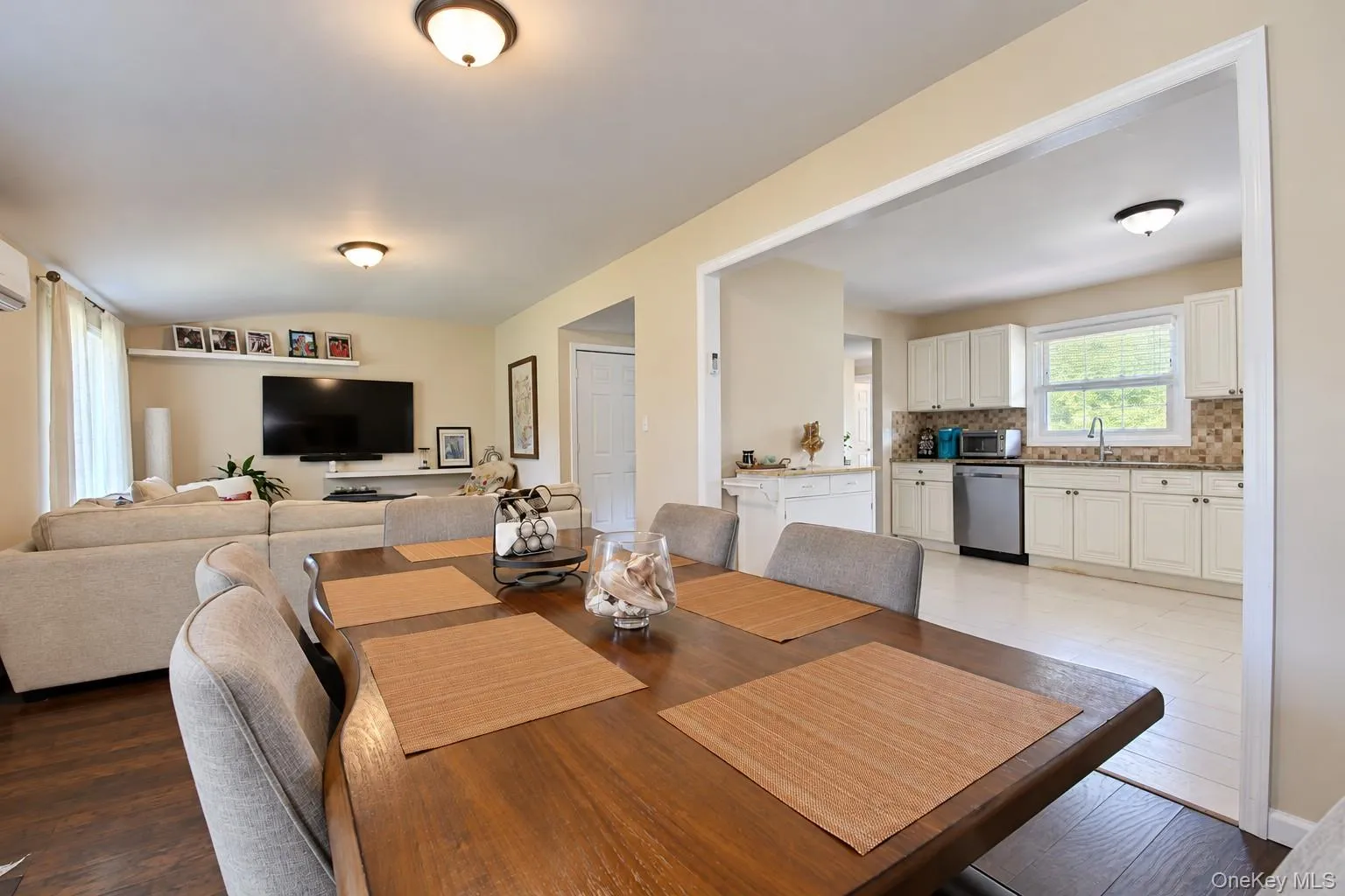 34 College Hills Drive, Brookhaven, NY, 4 Bedroom Bedrooms, 7 Room Rooms,2 BathroomBathrooms,Residential Lease,For Rent,College Hills,0,1062837 34 College Hills Drive, Brookhaven, NY, 4 Bedroom Bedrooms, 7 Room Rooms,2 BathroomBathrooms,Residential Lease,For Rent,College Hills,0,1062837