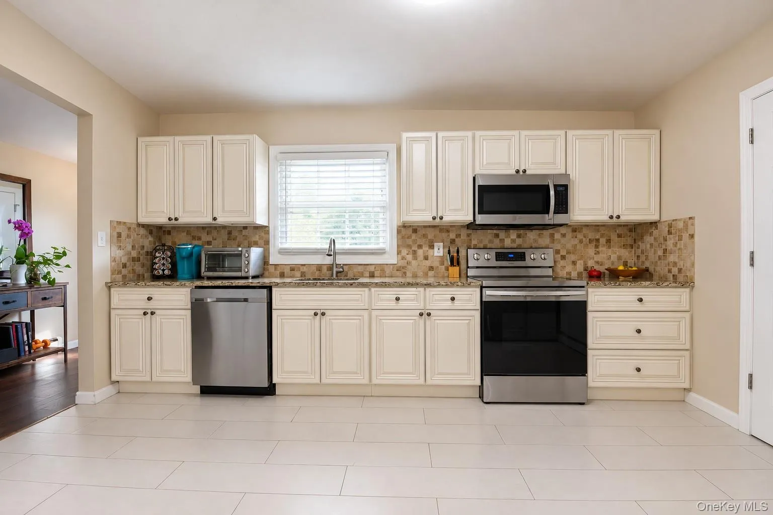 34 College Hills Drive, Brookhaven, NY, 4 Bedroom Bedrooms, 7 Room Rooms,2 BathroomBathrooms,Residential Lease,For Rent,College Hills,0,1062837 34 College Hills Drive, Brookhaven, NY, 4 Bedroom Bedrooms, 7 Room Rooms,2 BathroomBathrooms,Residential Lease,For Rent,College Hills,0,1062837