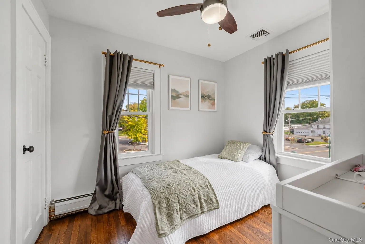 51 Lake Road, Clarkstown, NY, 4 Bedrooms Bedrooms, 9 Rooms Rooms,2 BathroomsBathrooms,Residential,For Rent,Lake,0,1062841 51 Lake Road, Clarkstown, NY, 4 Bedrooms Bedrooms, 9 Rooms Rooms,2 BathroomsBathrooms,Residential,For Rent,Lake,0,1062841