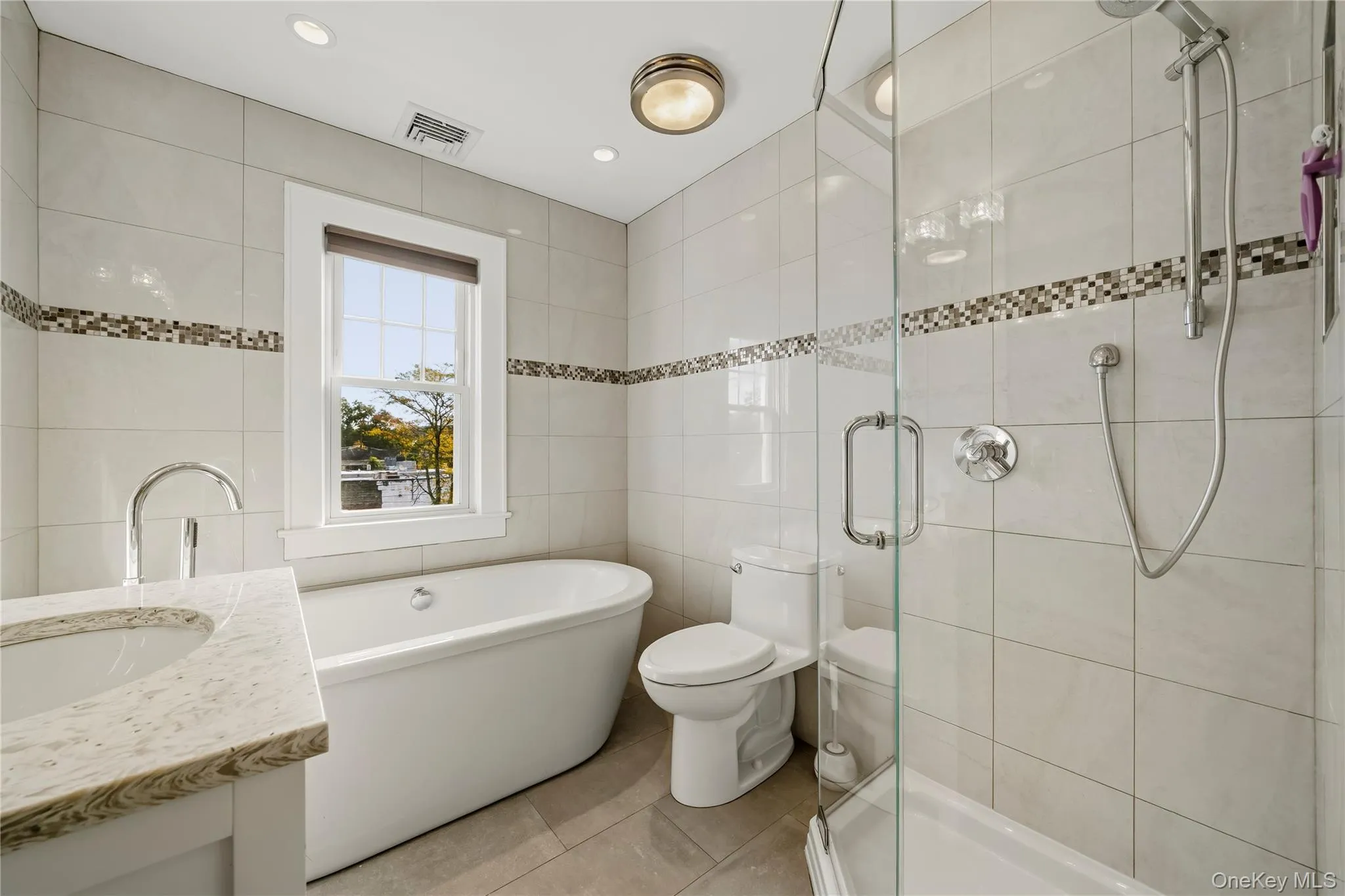 51 Lake Road, Clarkstown, NY, 4 Bedrooms Bedrooms, 9 Rooms Rooms,2 BathroomsBathrooms,Residential,For Rent,Lake,0,1062841 51 Lake Road, Clarkstown, NY, 4 Bedrooms Bedrooms, 9 Rooms Rooms,2 BathroomsBathrooms,Residential,For Rent,Lake,0,1062841