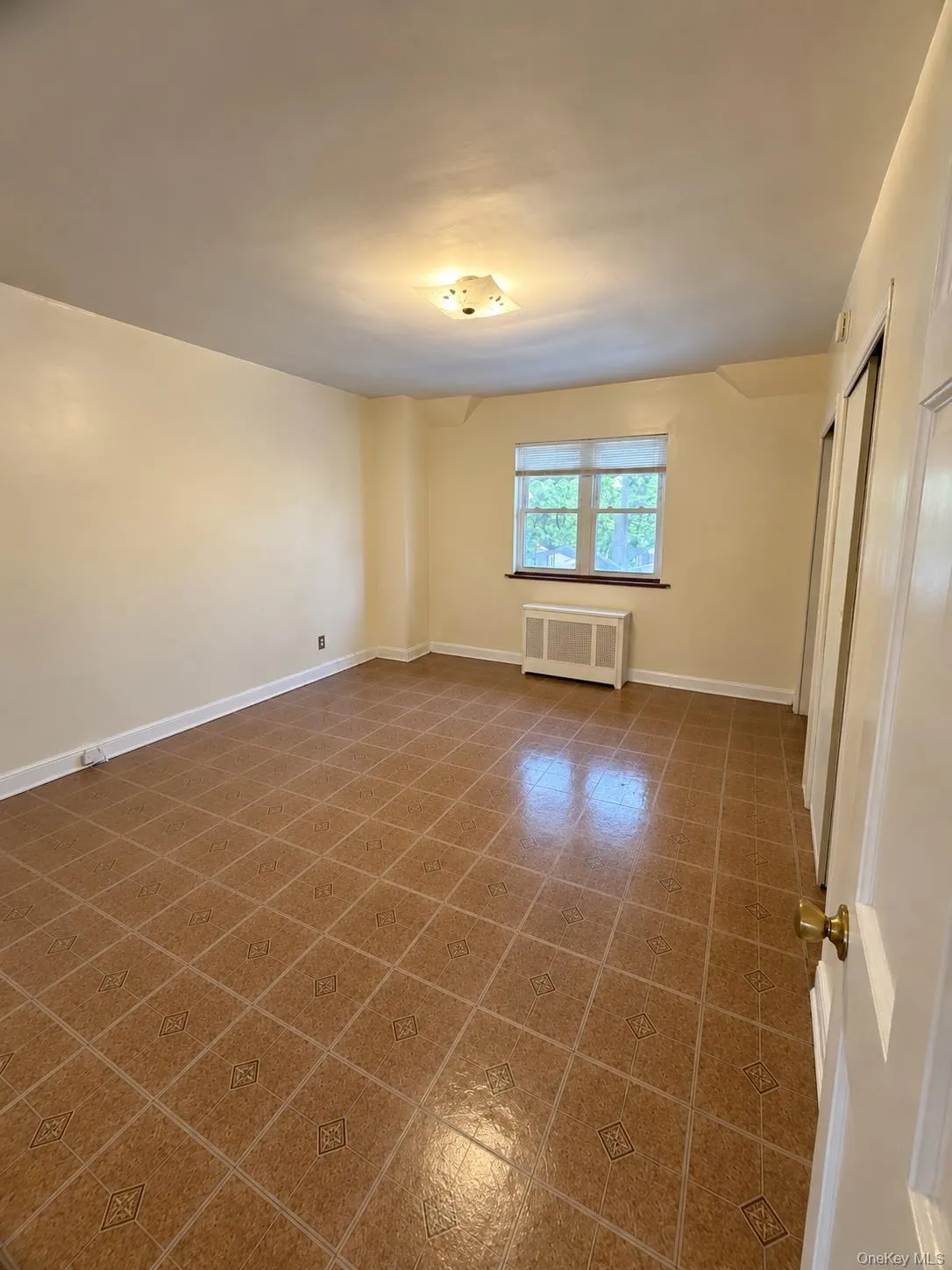 2nd Bedroom 2nd Bedroom