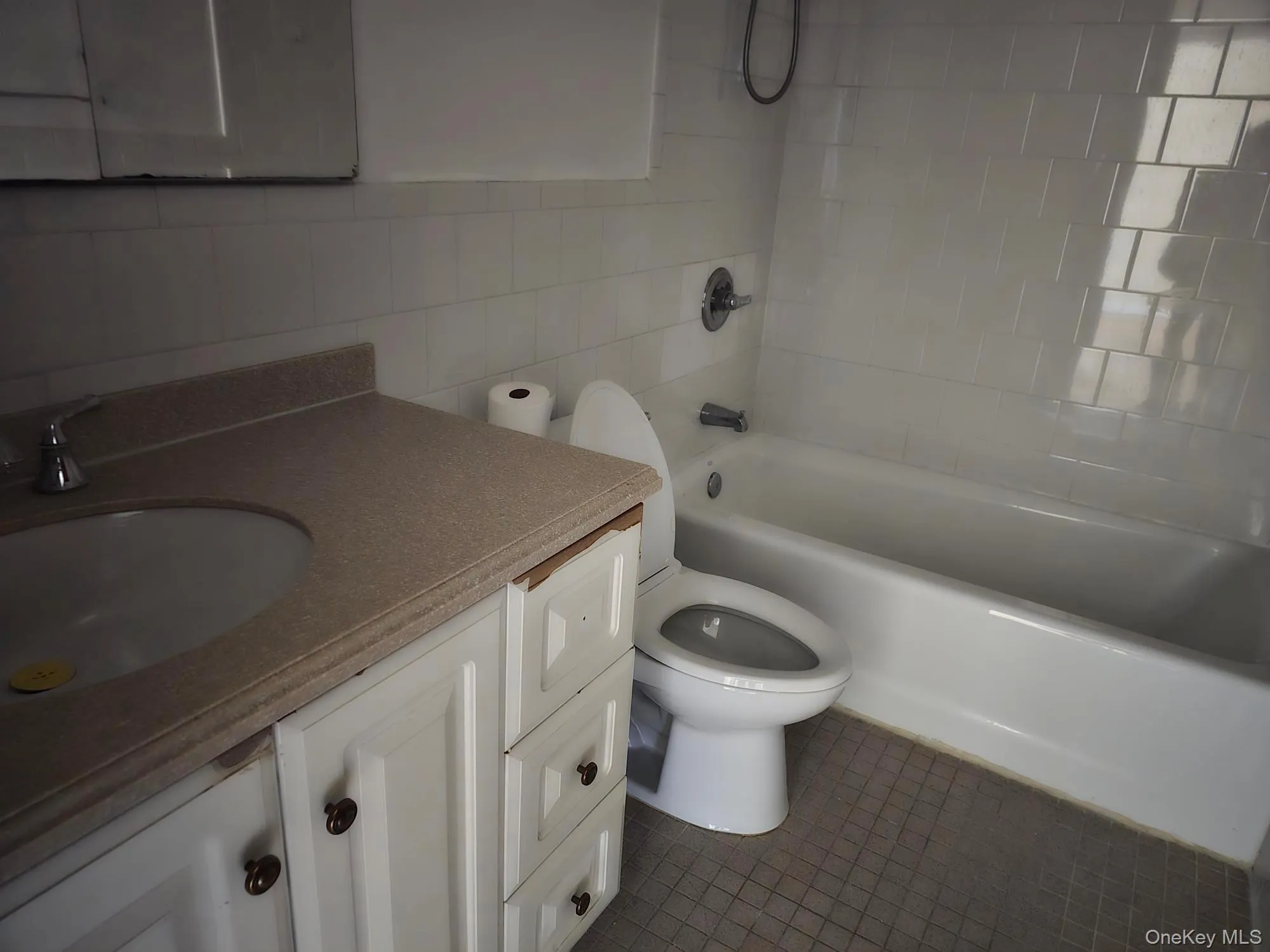 150-00 27 Avenue, New York, NY, 2 Bedroom Bedrooms, 6 Room Rooms,1 BathroomBathrooms,Residential Lease,For Rent,27,0,1062860 150-00 27 Avenue, New York, NY, 2 Bedroom Bedrooms, 6 Room Rooms,1 BathroomBathrooms,Residential Lease,For Rent,27,0,1062860