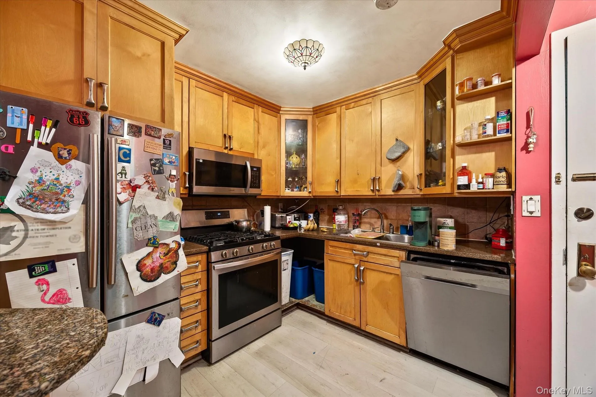 2120 Greene Avenue, New York, NY, 3 Bedrooms Bedrooms, 4 Rooms Rooms,1 BathroomBathrooms,Residential,For Rent,Greene,0,1062864 2120 Greene Avenue, New York, NY, 3 Bedrooms Bedrooms, 4 Rooms Rooms,1 BathroomBathrooms,Residential,For Rent,Greene,0,1062864