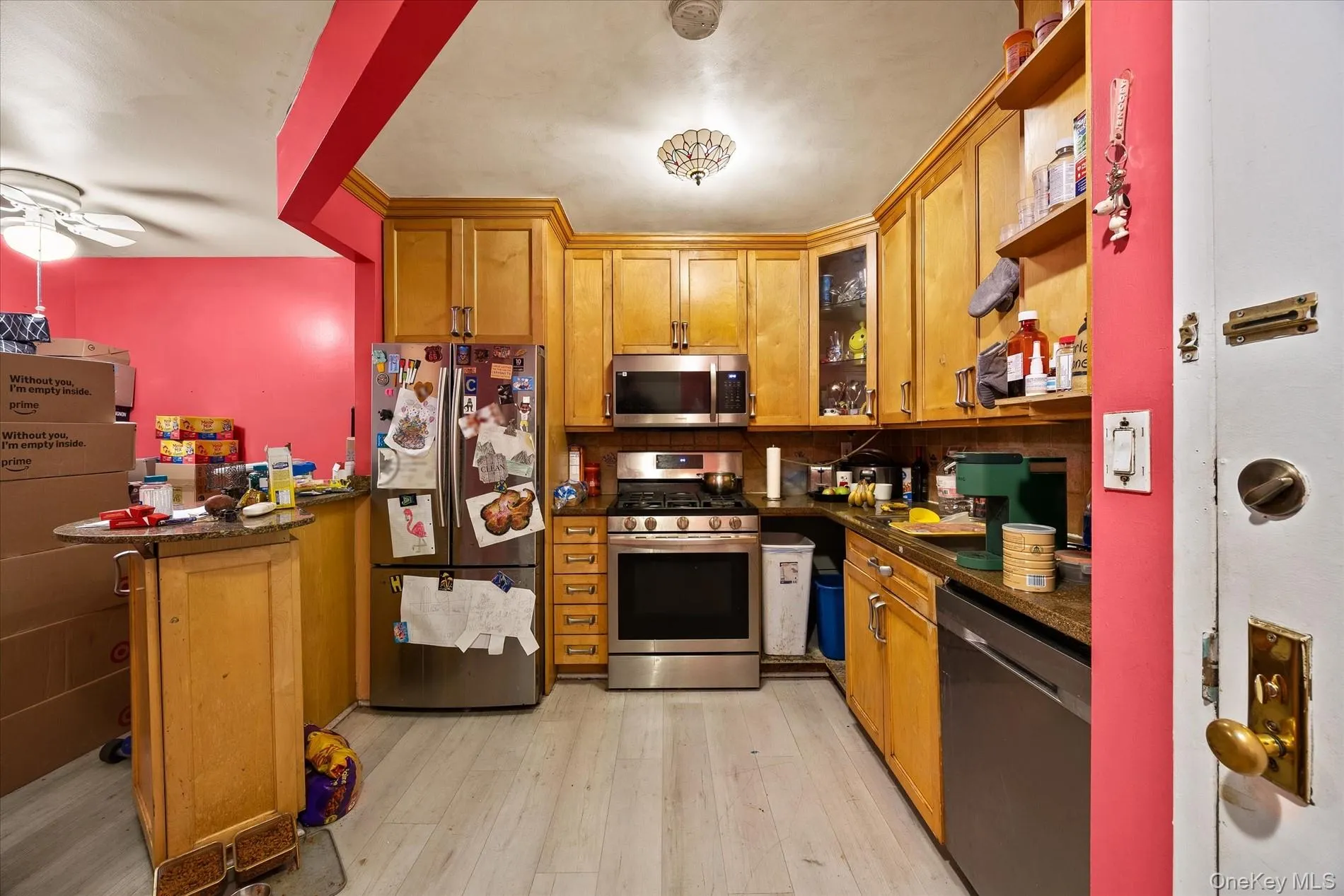 2120 Greene Avenue, New York, NY, 3 Bedrooms Bedrooms, 4 Rooms Rooms,1 BathroomBathrooms,Residential,For Rent,Greene,0,1062864 2120 Greene Avenue, New York, NY, 3 Bedrooms Bedrooms, 4 Rooms Rooms,1 BathroomBathrooms,Residential,For Rent,Greene,0,1062864