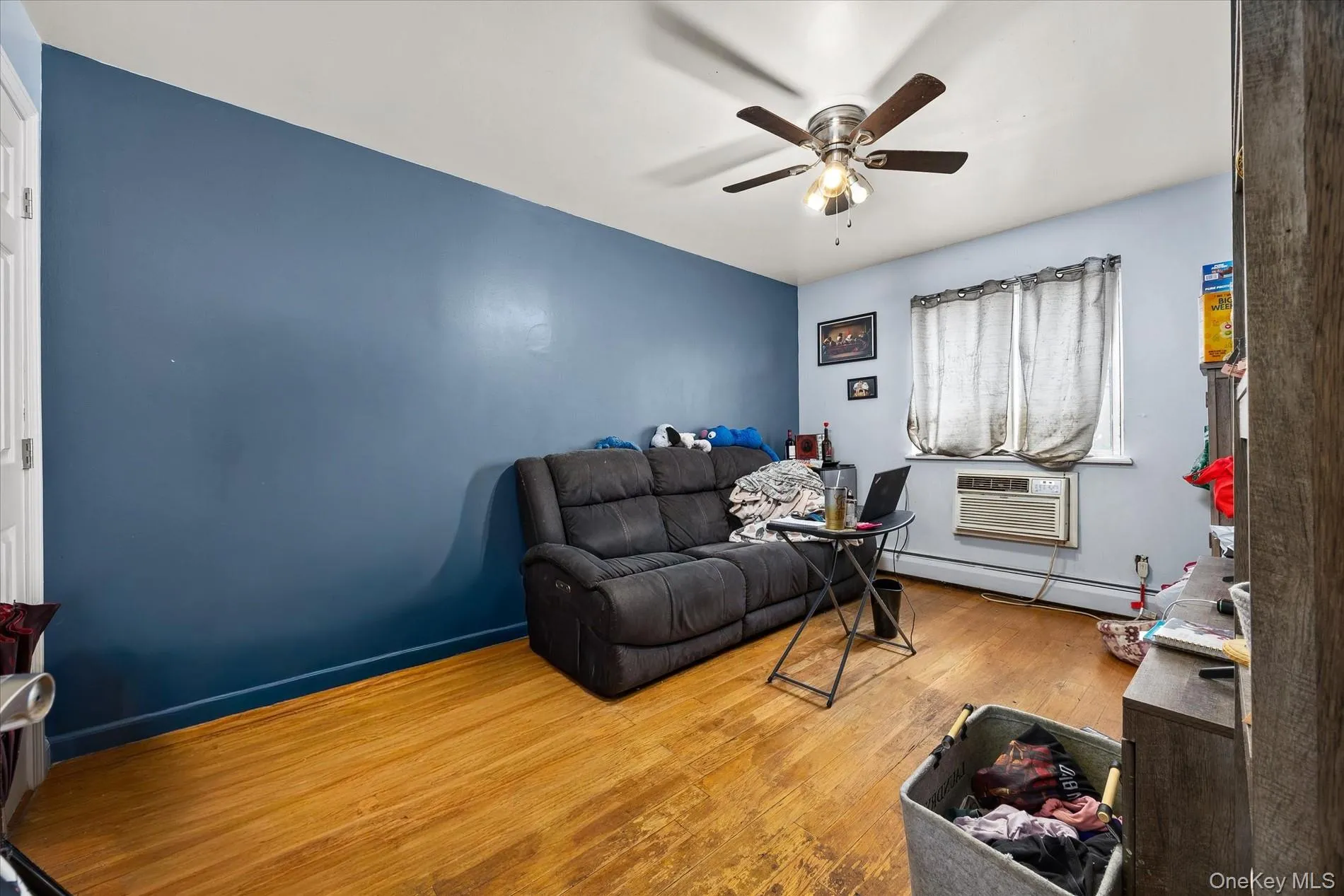 2120 Greene Avenue, New York, NY, 3 Bedrooms Bedrooms, 4 Rooms Rooms,1 BathroomBathrooms,Residential,For Rent,Greene,0,1062864 2120 Greene Avenue, New York, NY, 3 Bedrooms Bedrooms, 4 Rooms Rooms,1 BathroomBathrooms,Residential,For Rent,Greene,0,1062864