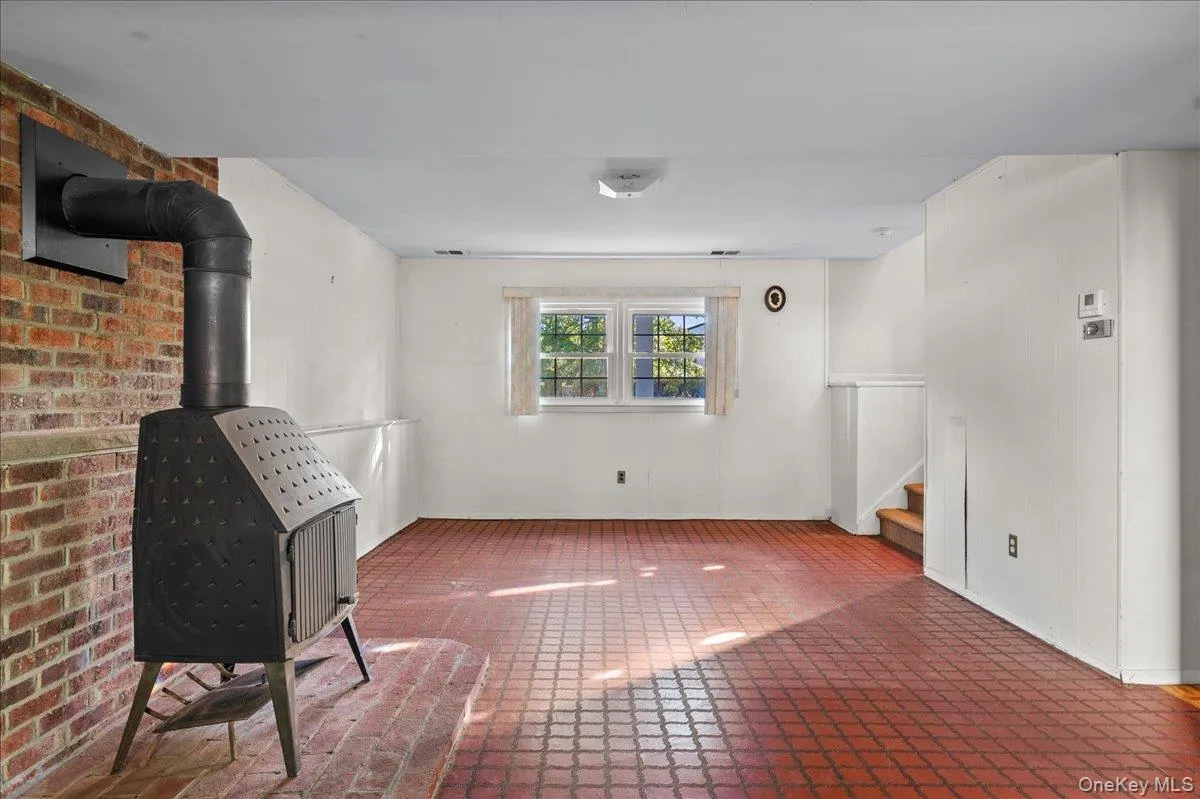 1 Daisy Court, Clarkstown, NY, 4 Bedrooms Bedrooms, 8 Rooms Rooms,2 BathroomsBathrooms,Residential,For Rent,Daisy,0,1062867 1 Daisy Court, Clarkstown, NY, 4 Bedrooms Bedrooms, 8 Rooms Rooms,2 BathroomsBathrooms,Residential,For Rent,Daisy,0,1062867