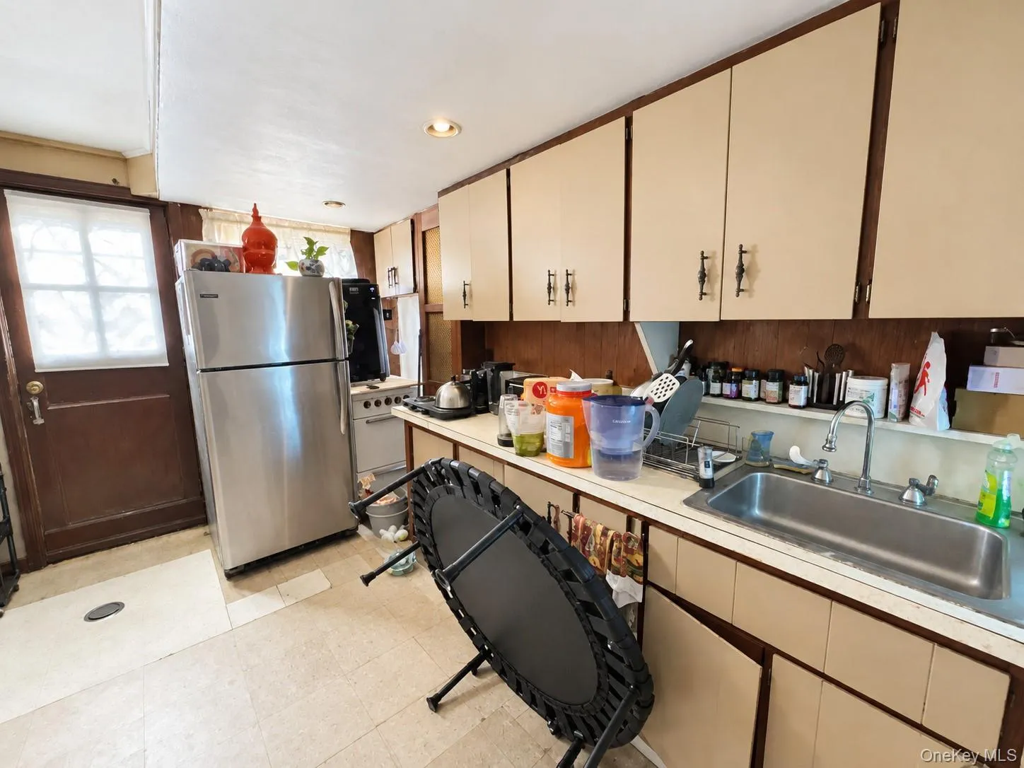 578 Remsen Avenue, New York, NY, 3 Bedrooms Bedrooms, 6 Rooms Rooms,2 BathroomsBathrooms,Residential,For Rent,Remsen,0,1062871 578 Remsen Avenue, New York, NY, 3 Bedrooms Bedrooms, 6 Rooms Rooms,2 BathroomsBathrooms,Residential,For Rent,Remsen,0,1062871