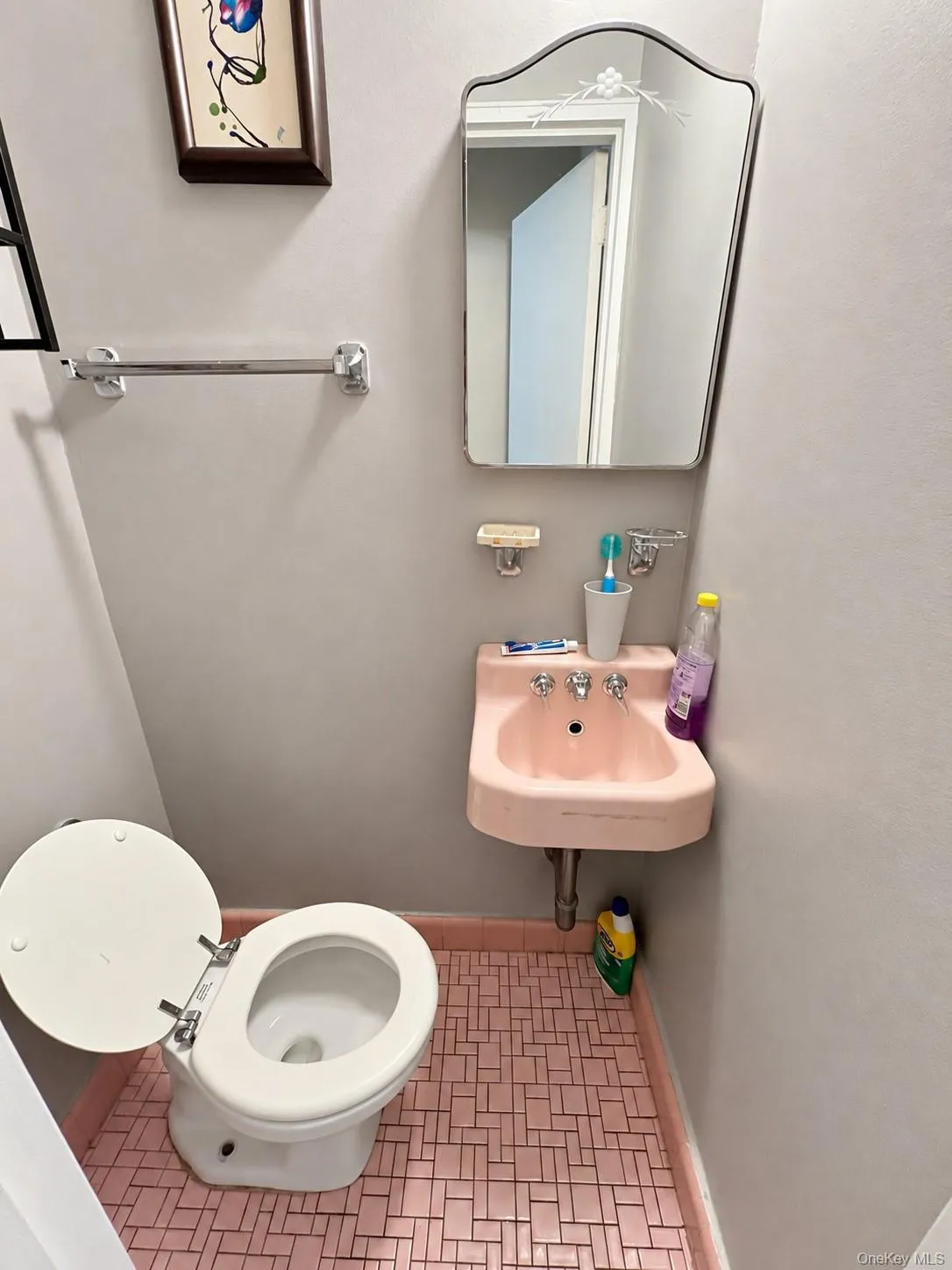 578 Remsen Avenue, New York, NY, 3 Bedrooms Bedrooms, 6 Rooms Rooms,2 BathroomsBathrooms,Residential,For Rent,Remsen,0,1062871 578 Remsen Avenue, New York, NY, 3 Bedrooms Bedrooms, 6 Rooms Rooms,2 BathroomsBathrooms,Residential,For Rent,Remsen,0,1062871