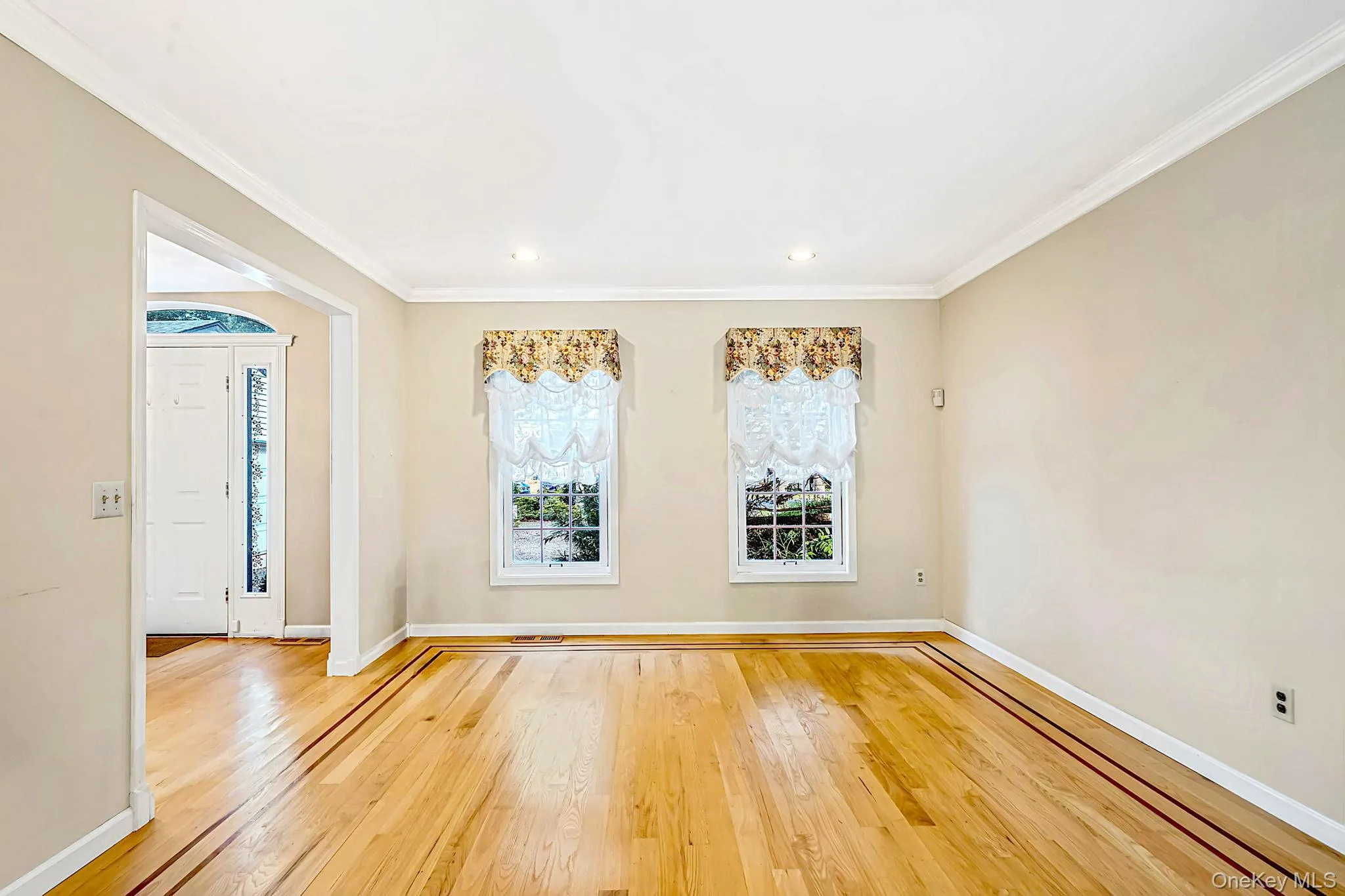 156 Jamaica Avenue, Brookhaven, NY, 4 Bedrooms Bedrooms, 10 Rooms Rooms,4 BathroomsBathrooms,Residential,For Rent,Jamaica,0,1062876 156 Jamaica Avenue, Brookhaven, NY, 4 Bedrooms Bedrooms, 10 Rooms Rooms,4 BathroomsBathrooms,Residential,For Rent,Jamaica,0,1062876