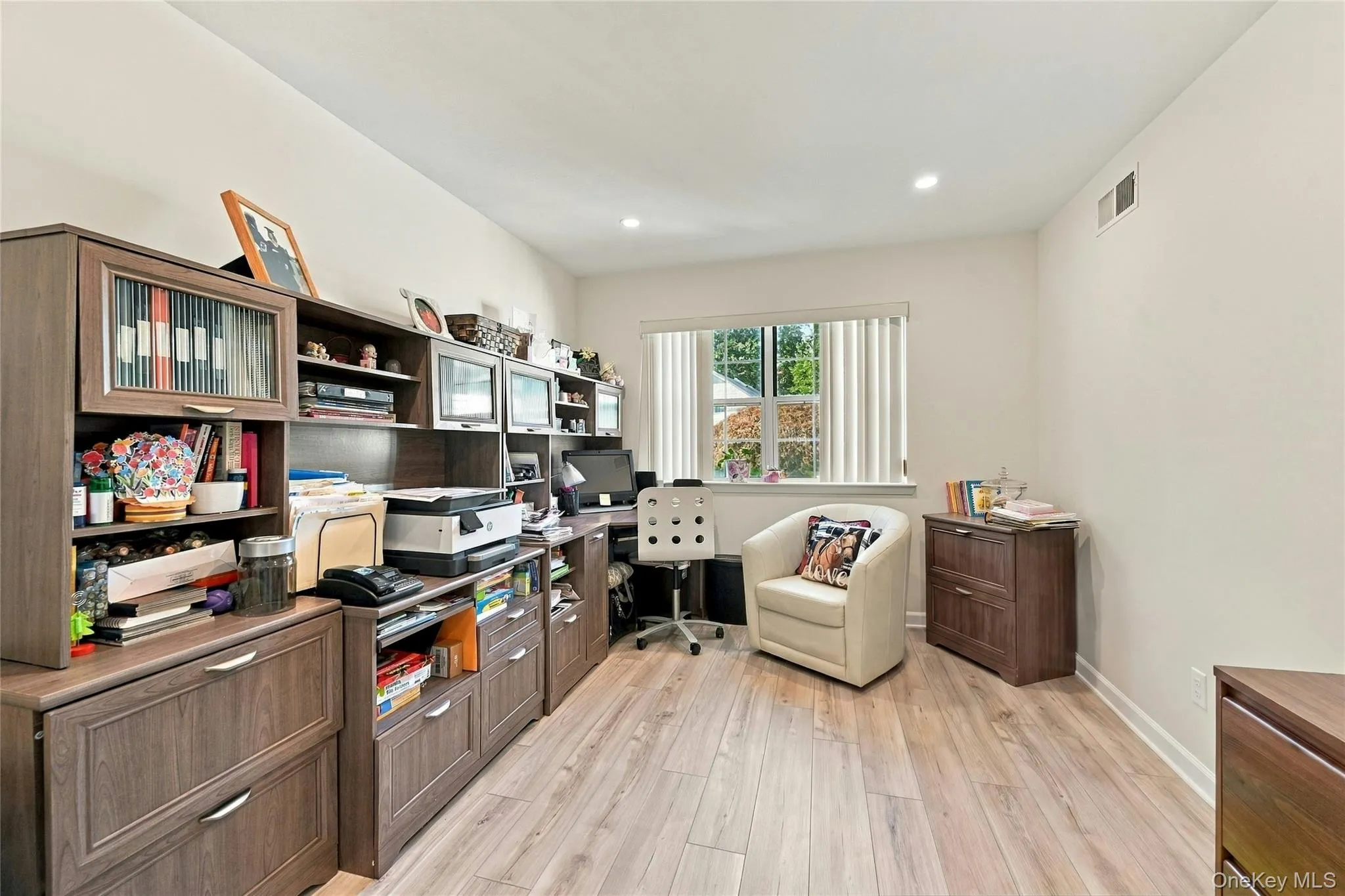 Office or third Bedroom, 10 x 12 sq ft Office or third Bedroom, 10 x 12 sq ft