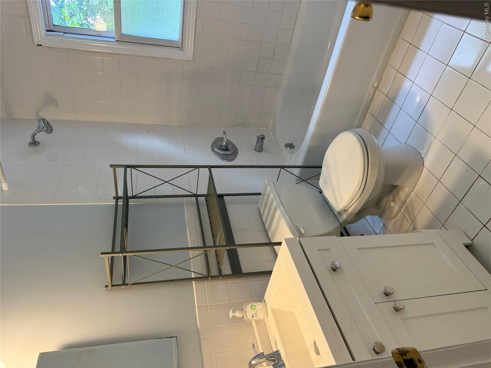 244 Berry Hill Road, Oyster Bay, NY, 2 Bedrooms Bedrooms, 5 Rooms Rooms,1 BathroomBathrooms,Residential Lease,For Rent,Berry Hill,0,1062882 244 Berry Hill Road, Oyster Bay, NY, 2 Bedrooms Bedrooms, 5 Rooms Rooms,1 BathroomBathrooms,Residential Lease,For Rent,Berry Hill,0,1062882