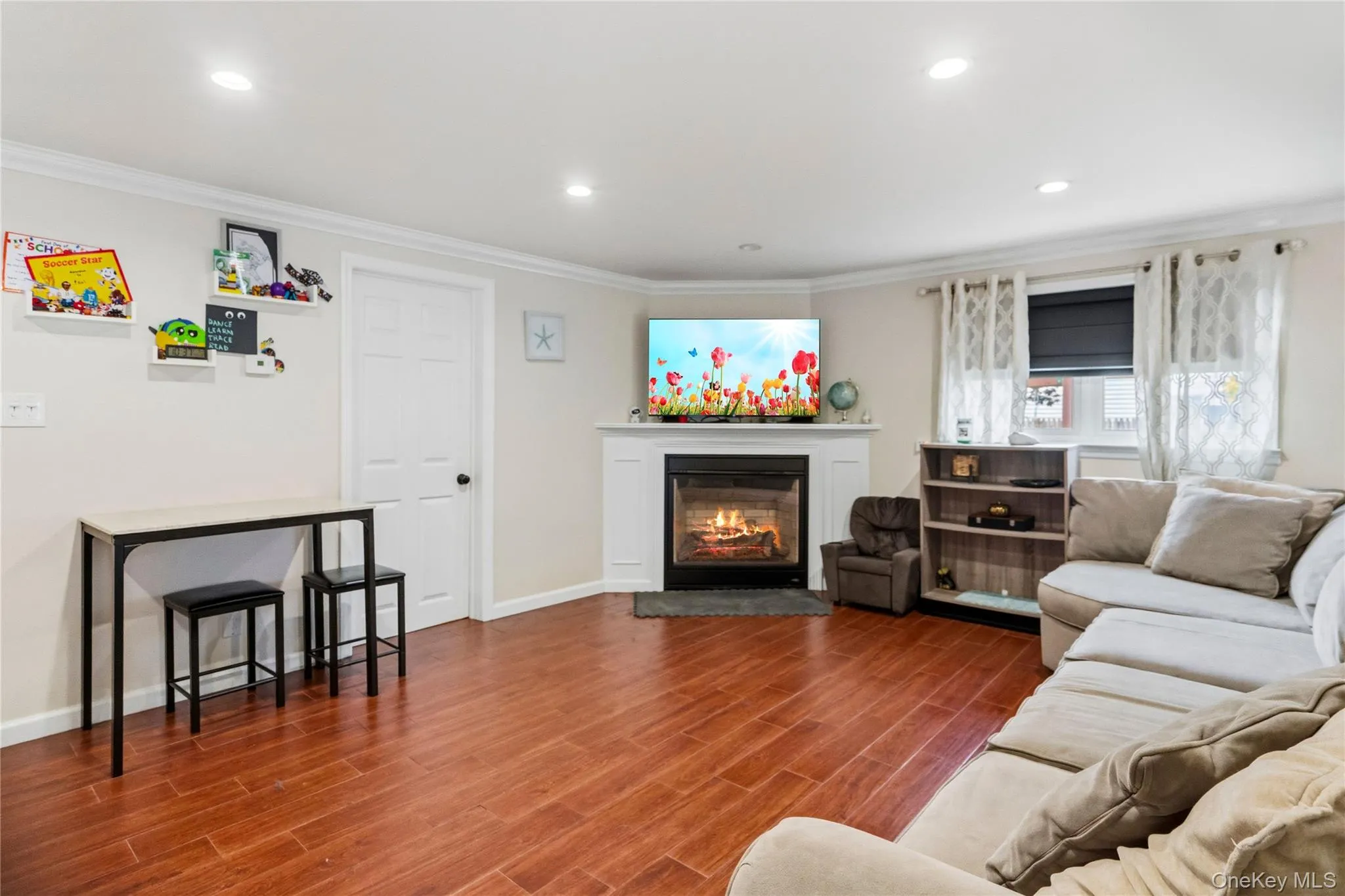 34 Knoll Street, Babylon, NY, 4 Bedrooms Bedrooms, 10 Rooms Rooms,2 BathroomsBathrooms,Residential,For Rent,Knoll,0,1062885 34 Knoll Street, Babylon, NY, 4 Bedrooms Bedrooms, 10 Rooms Rooms,2 BathroomsBathrooms,Residential,For Rent,Knoll,0,1062885
