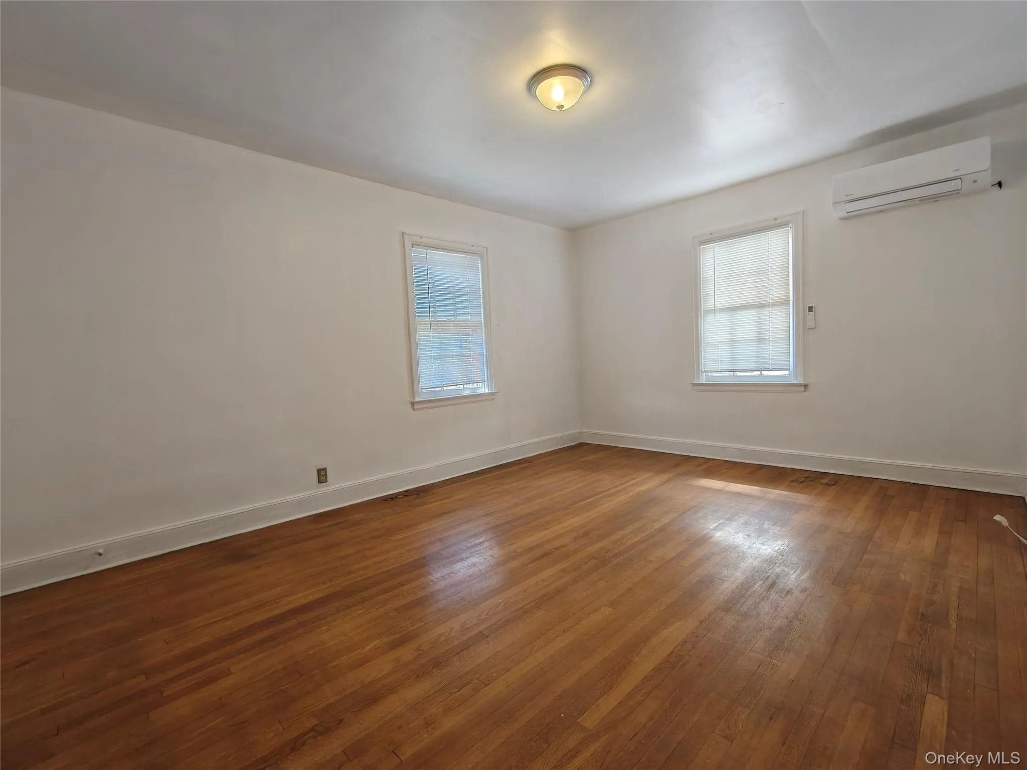4758 Utopia Pkway, New York, NY, 3 Bedroom Bedrooms, 5 Room Rooms,1 BathroomBathrooms,Residential Lease,For Rent,Utopia Pkway,0,1062887 4758 Utopia Pkway, New York, NY, 3 Bedroom Bedrooms, 5 Room Rooms,1 BathroomBathrooms,Residential Lease,For Rent,Utopia Pkway,0,1062887