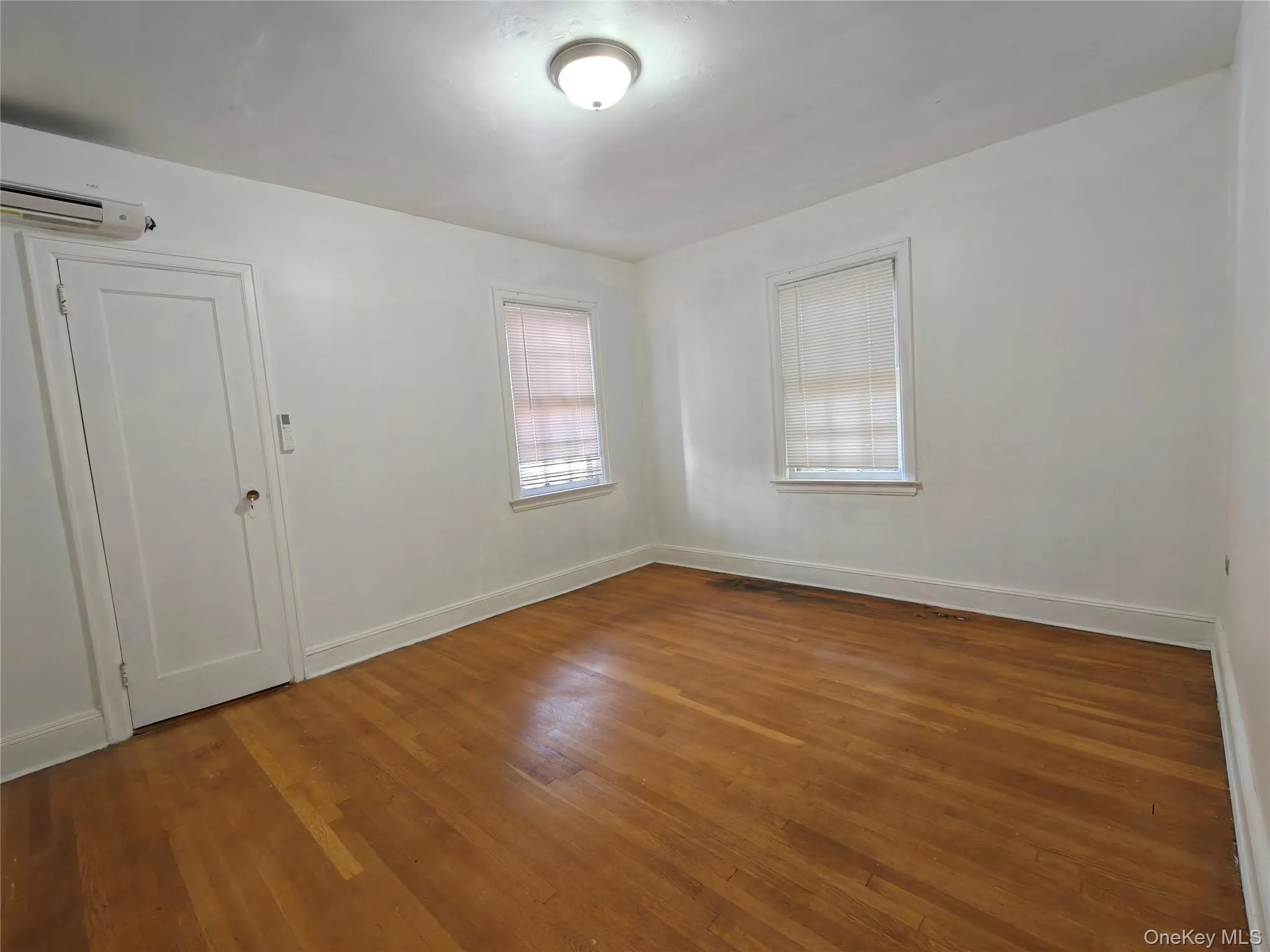 4758 Utopia Pkway, New York, NY, 3 Bedroom Bedrooms, 5 Room Rooms,1 BathroomBathrooms,Residential Lease,For Rent,Utopia Pkway,0,1062887 4758 Utopia Pkway, New York, NY, 3 Bedroom Bedrooms, 5 Room Rooms,1 BathroomBathrooms,Residential Lease,For Rent,Utopia Pkway,0,1062887