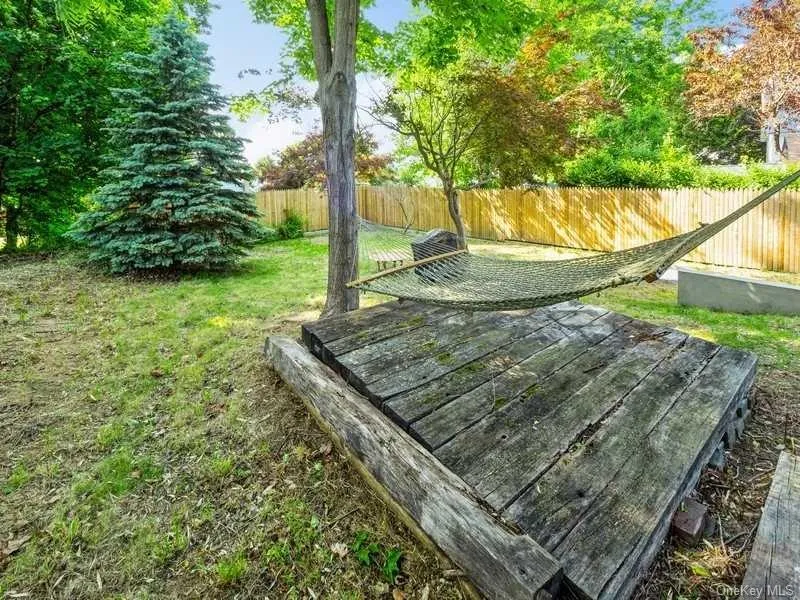 19 ANNAN Street, Beacon, NY, 1 Bedroom Bedrooms, 2 Room Rooms,1 BathroomBathrooms,Residential Lease,For Rent,ANNAN,0,1062891 19 ANNAN Street, Beacon, NY, 1 Bedroom Bedrooms, 2 Room Rooms,1 BathroomBathrooms,Residential Lease,For Rent,ANNAN,0,1062891