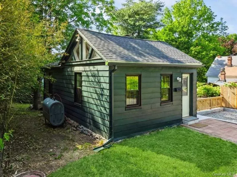 19 ANNAN Street, Beacon, NY, 1 Bedroom Bedrooms, 2 Room Rooms,1 BathroomBathrooms,Residential Lease,For Rent,ANNAN,0,1062891 19 ANNAN Street, Beacon, NY, 1 Bedroom Bedrooms, 2 Room Rooms,1 BathroomBathrooms,Residential Lease,For Rent,ANNAN,0,1062891
