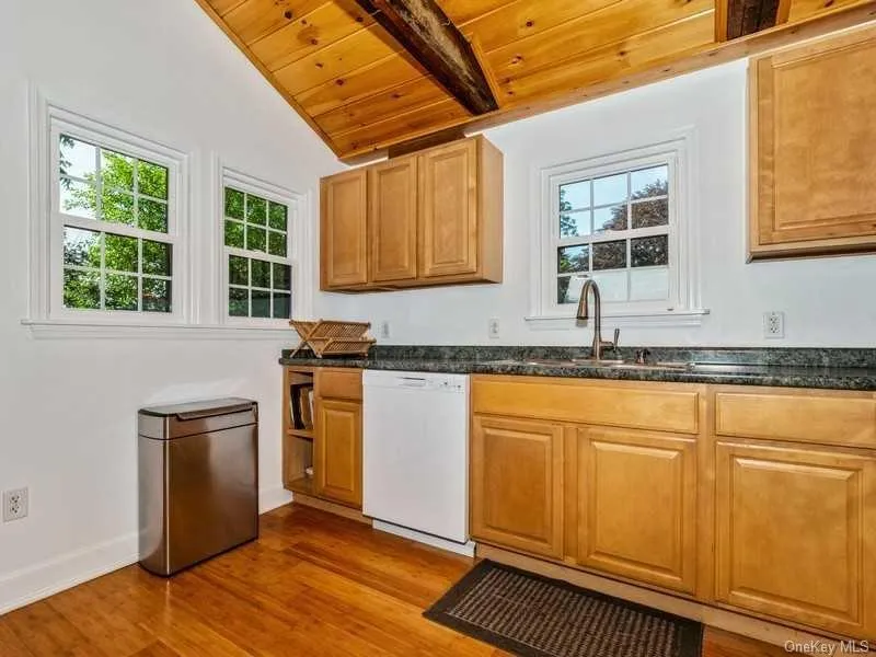 19 ANNAN Street, Beacon, NY, 1 Bedroom Bedrooms, 2 Room Rooms,1 BathroomBathrooms,Residential Lease,For Rent,ANNAN,0,1062891 19 ANNAN Street, Beacon, NY, 1 Bedroom Bedrooms, 2 Room Rooms,1 BathroomBathrooms,Residential Lease,For Rent,ANNAN,0,1062891