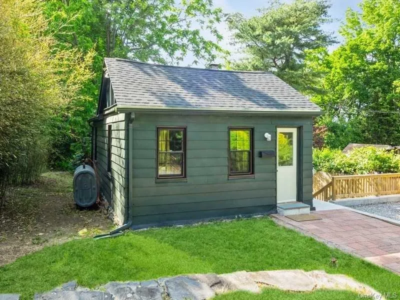 19 ANNAN Street, Beacon, NY, 1 Bedroom Bedrooms, 2 Room Rooms,1 BathroomBathrooms,Residential Lease,For Rent,ANNAN,0,1062891 19 ANNAN Street, Beacon, NY, 1 Bedroom Bedrooms, 2 Room Rooms,1 BathroomBathrooms,Residential Lease,For Rent,ANNAN,0,1062891